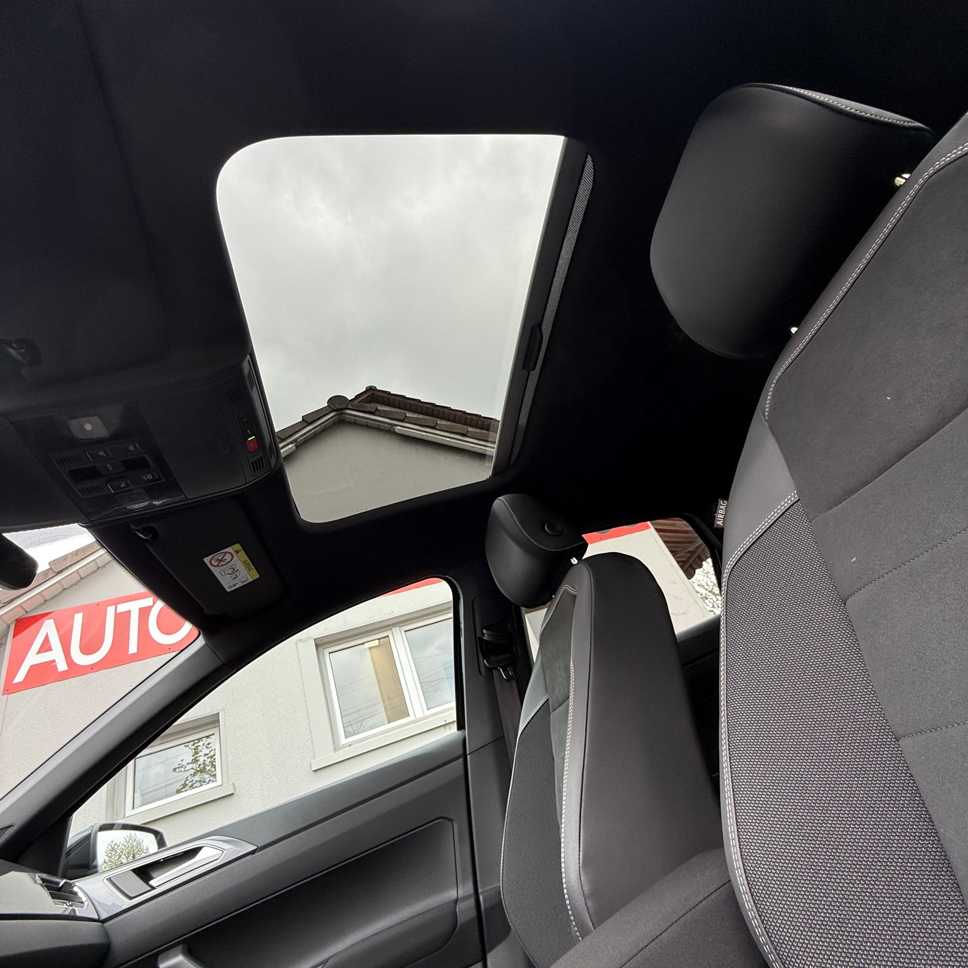VW Polo 2.0 TSI GTI DSG *PANORAMA-DACH - VW GARANTIE BIS 12.2027*-image-11