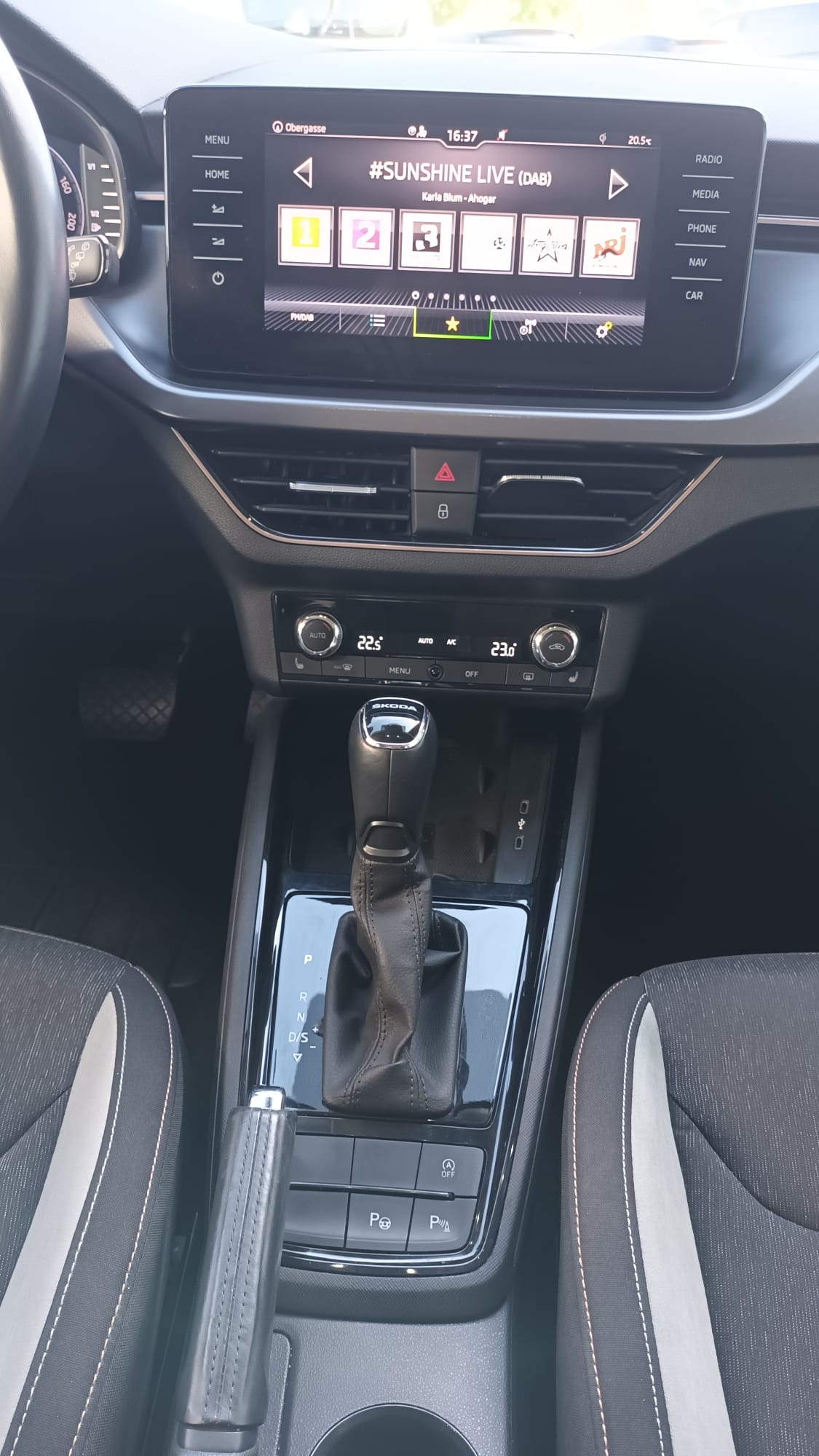 SKODA Kamiq 1.0 TSI Style DSG-image-10