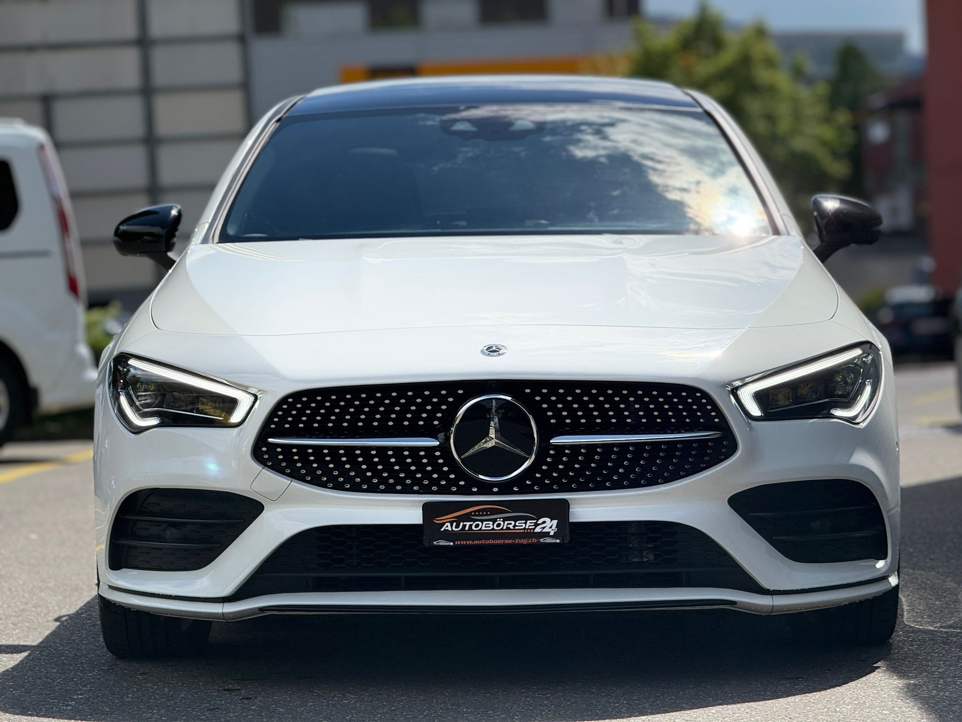 MERCEDES-BENZ CLA 250 AMG Line 4matic Shooting Brake-showroom-element-2