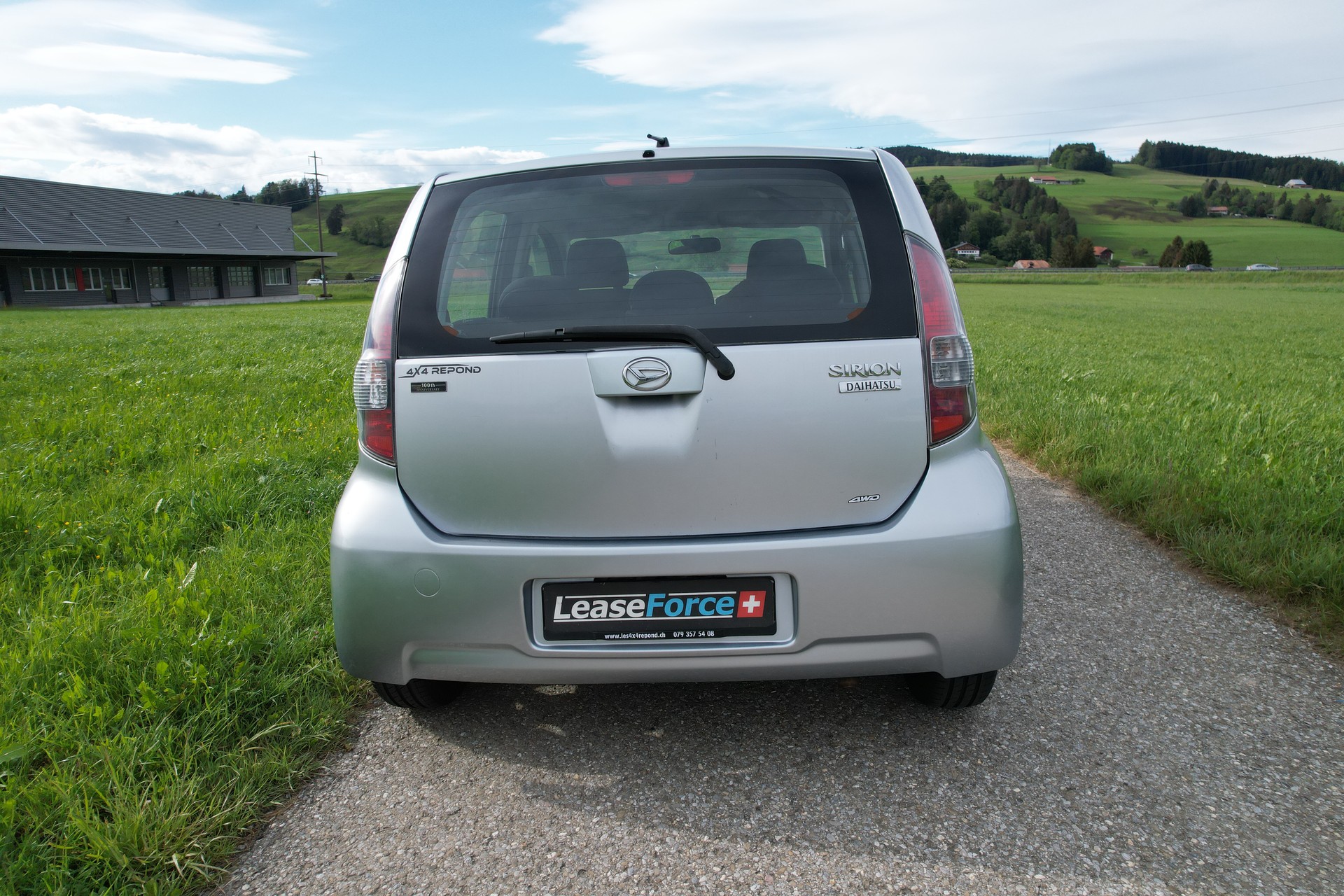DAIHATSU Sirion 1.3 S eco-4WD Automatic-image-2