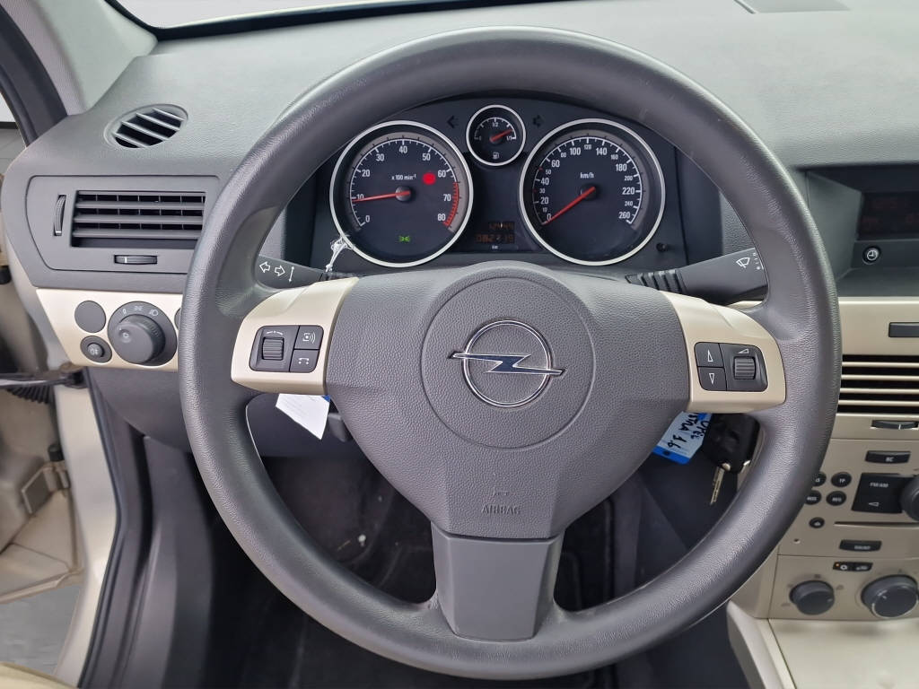OPEL Astra H 1.6i 16V Edition-image-13