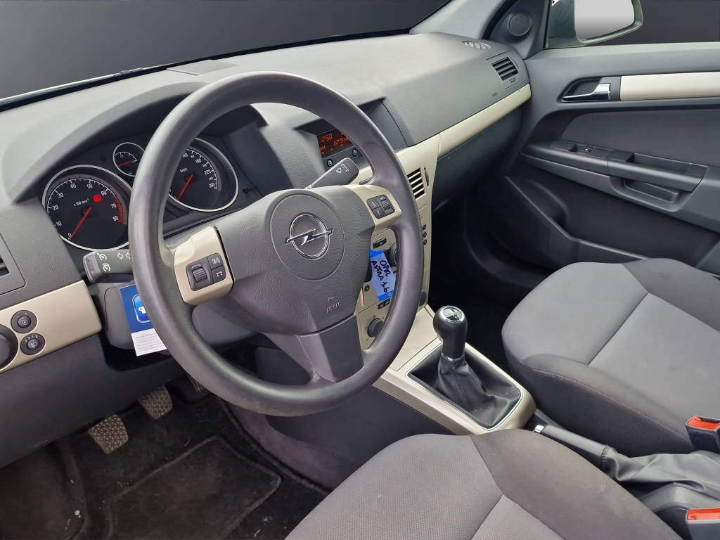 OPEL Astra H 1.6i 16V Edition-image-8