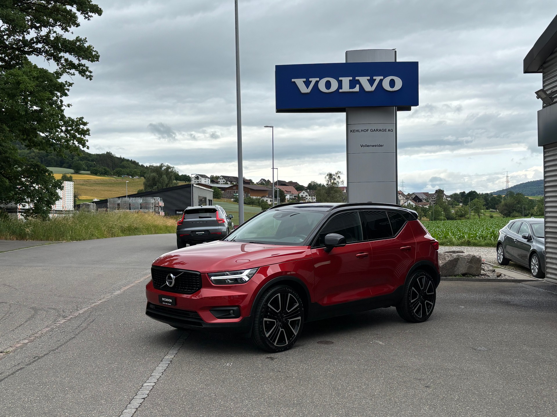 VOLVO XC40 2.0 T5 R-Design AWD