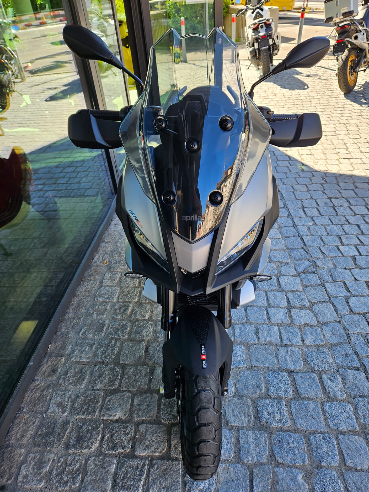 APRILIA SR 400 GT-image-4