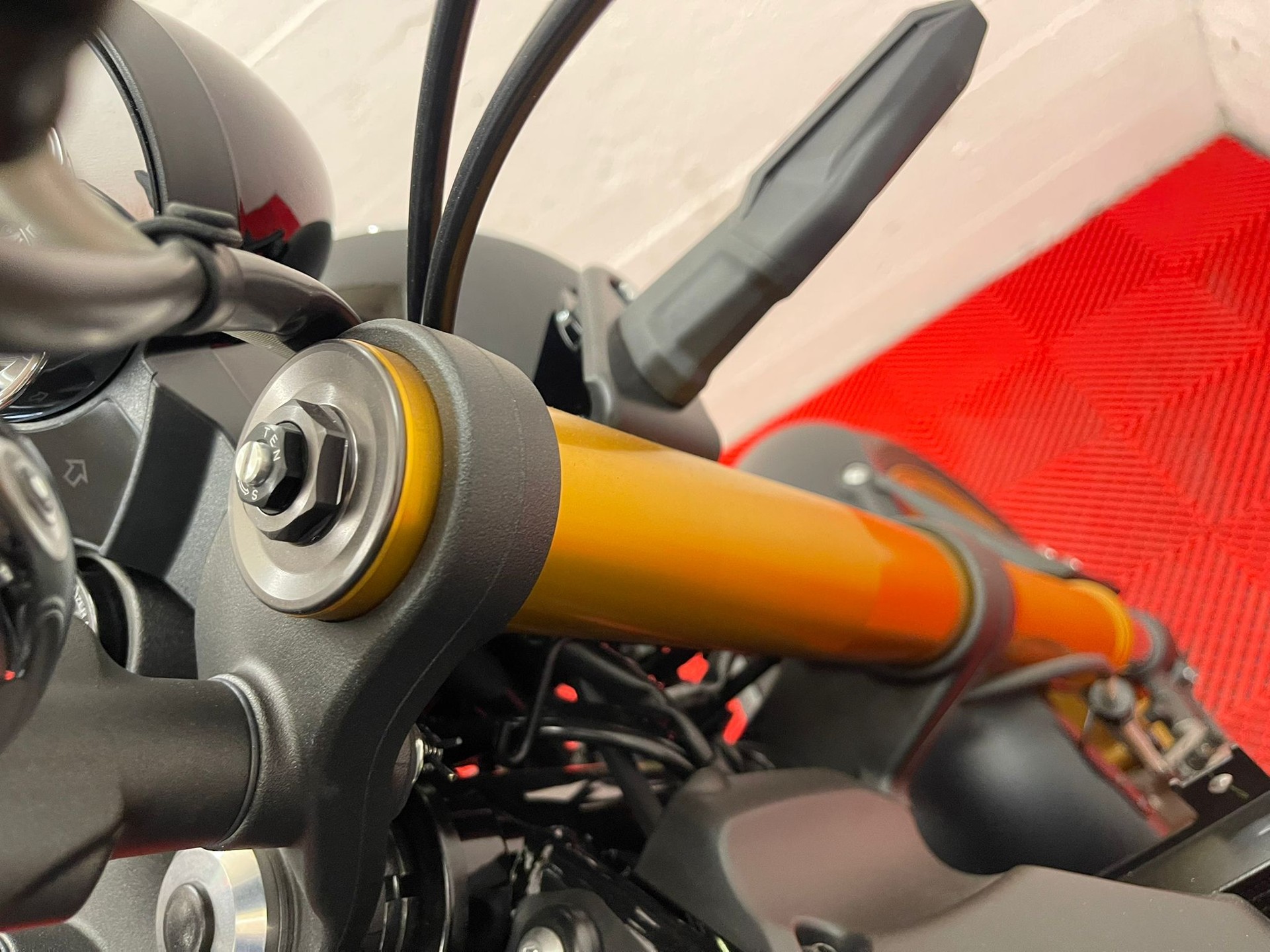 KAWASAKI Z 900 RS SE-image-7