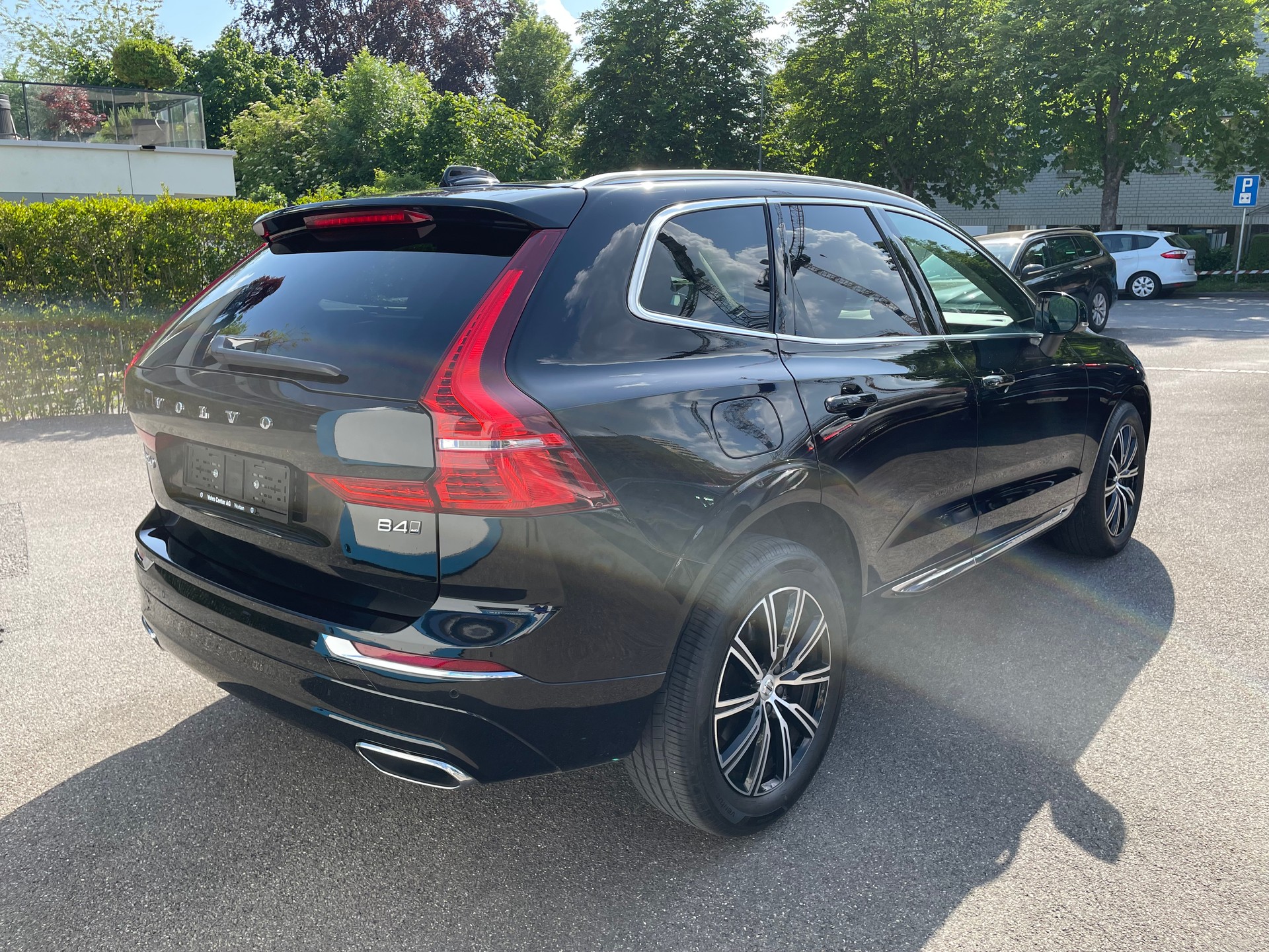 VOLVO XC60 B4 Diesel Mild Hybrid AWD Inscription Geartronic-image-3