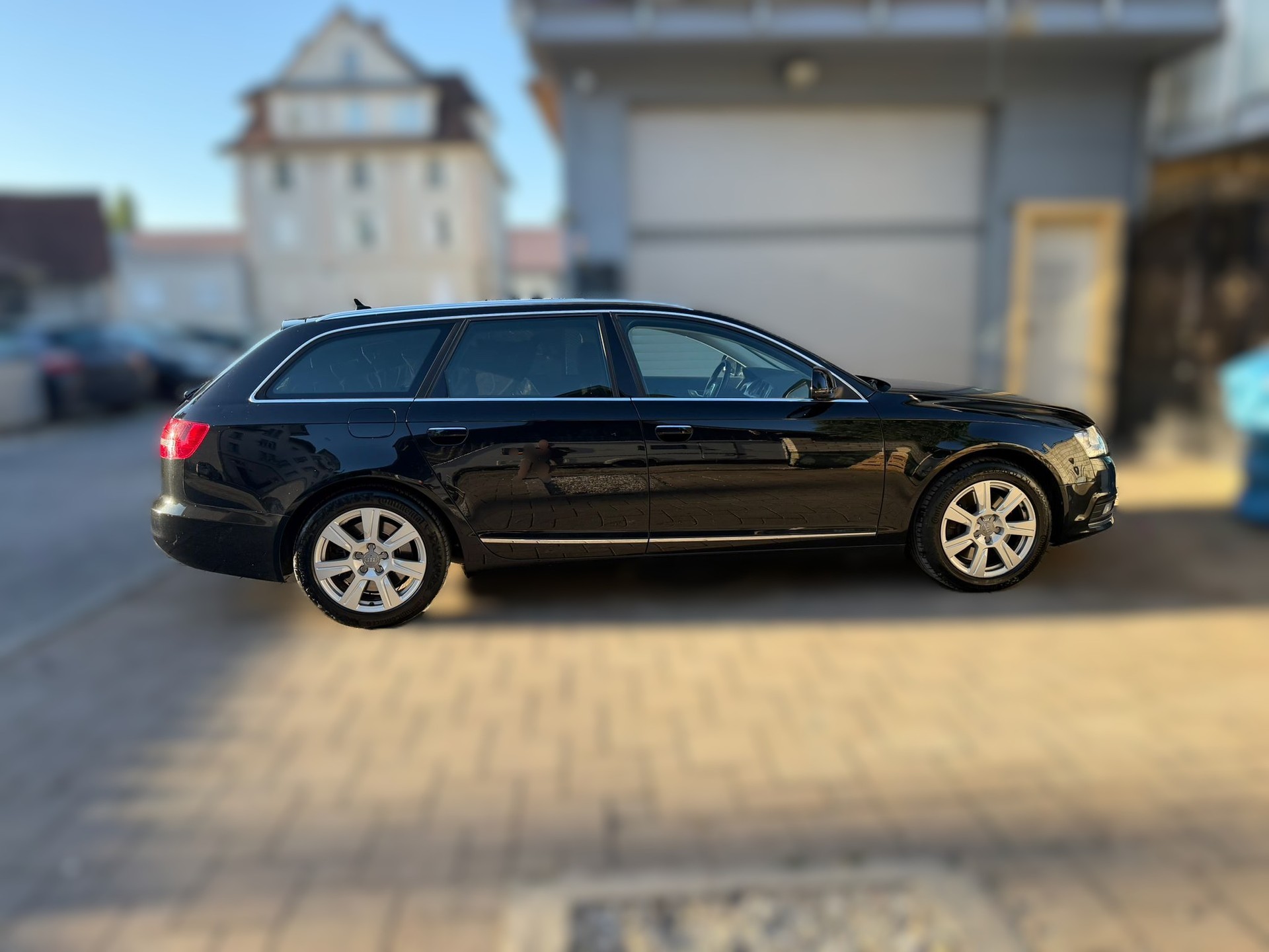 AUDI A6 Avant 3.0 V6 TDI quattro tiptronic-image-4