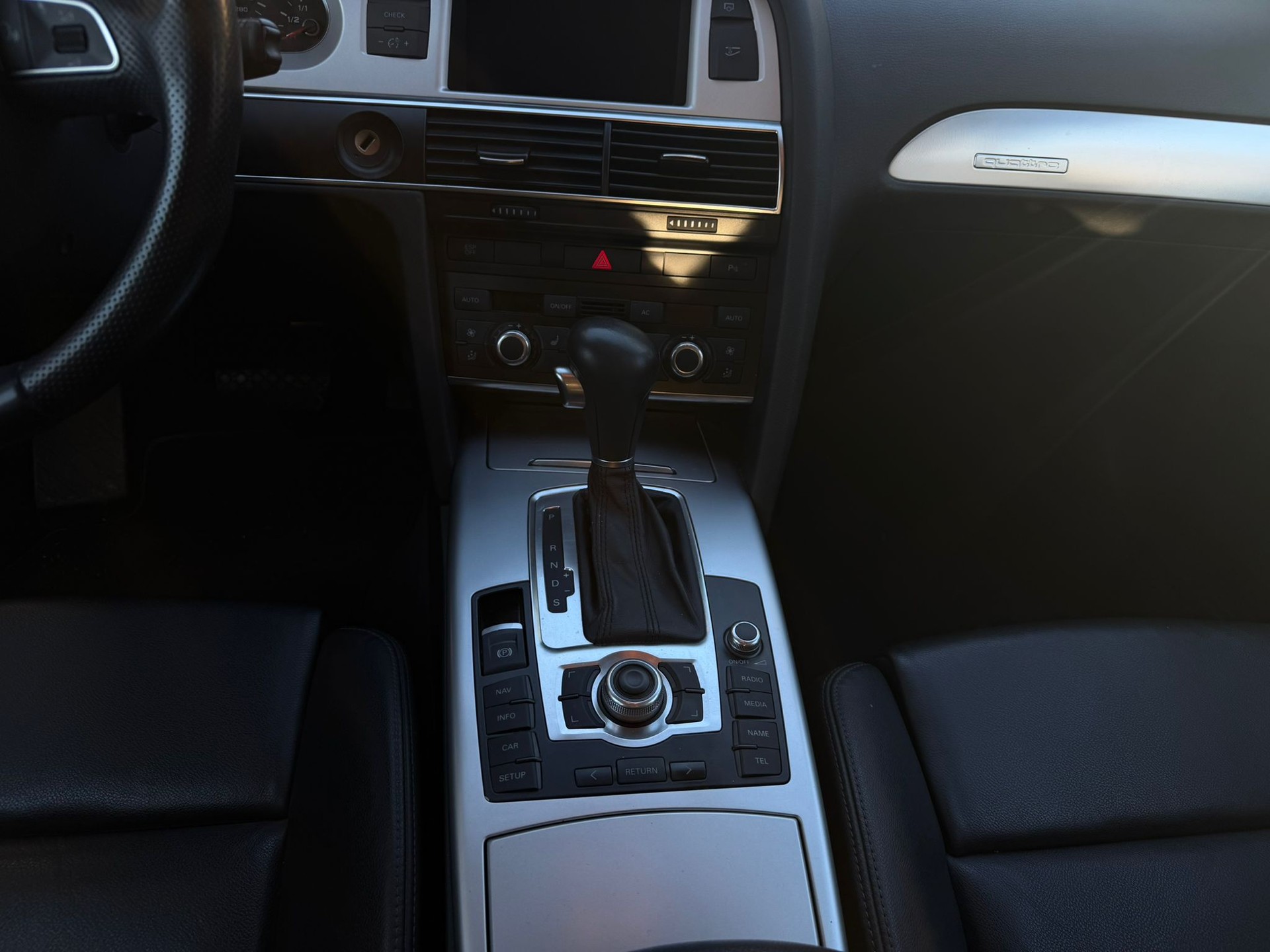 AUDI A6 Avant 3.0 V6 TDI quattro tiptronic-image-7