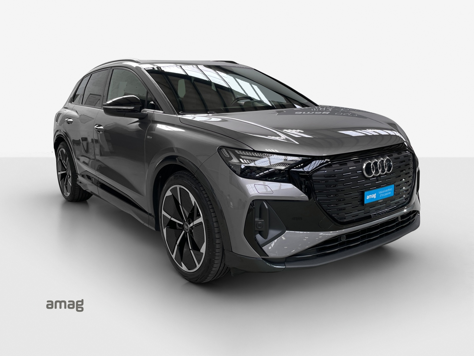 AUDI Q4 e-tron 45 quattro-image-6