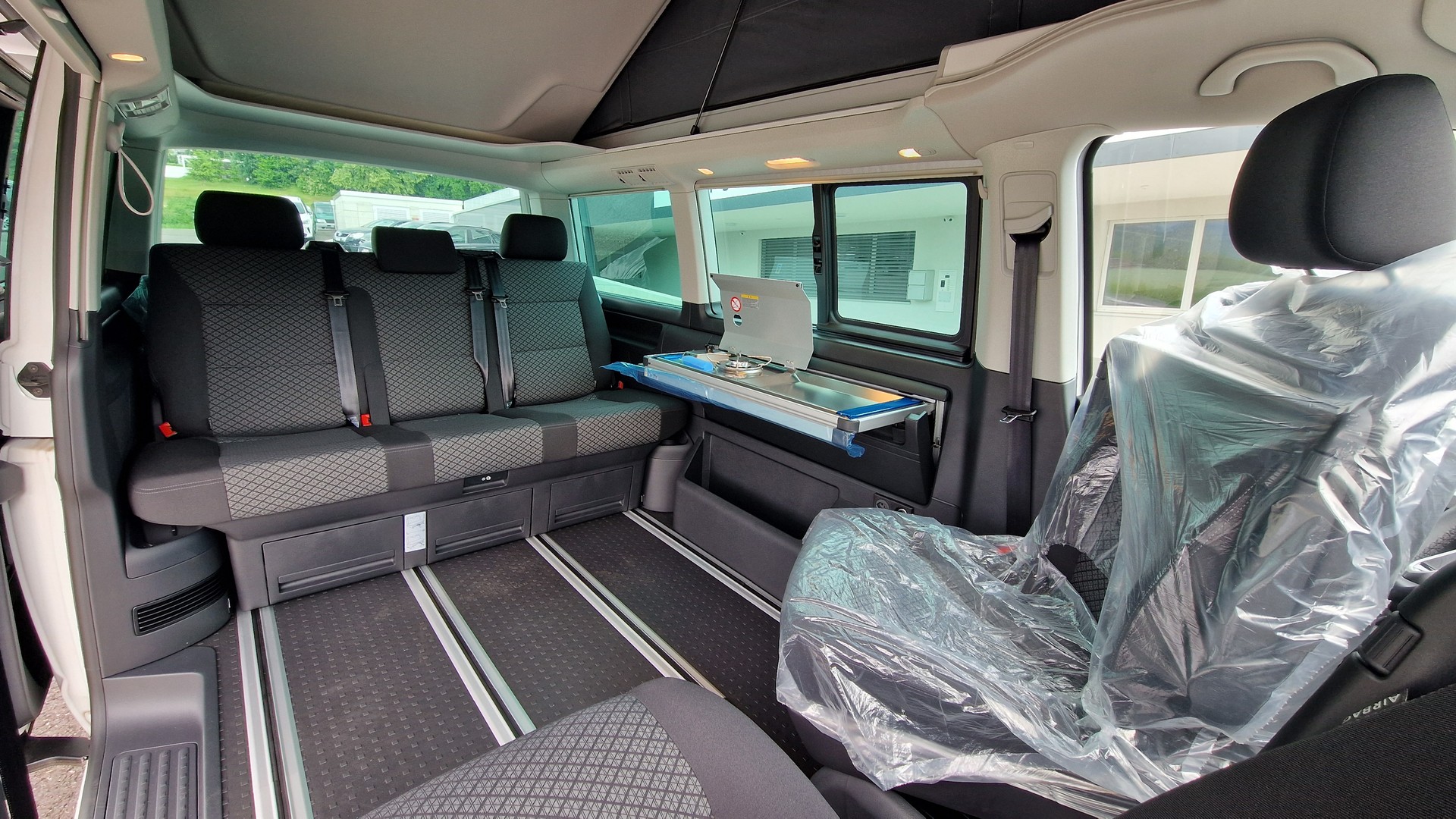 VW T6.1 California 2.0 TDI Beach Edition Spirit DSG-image-7