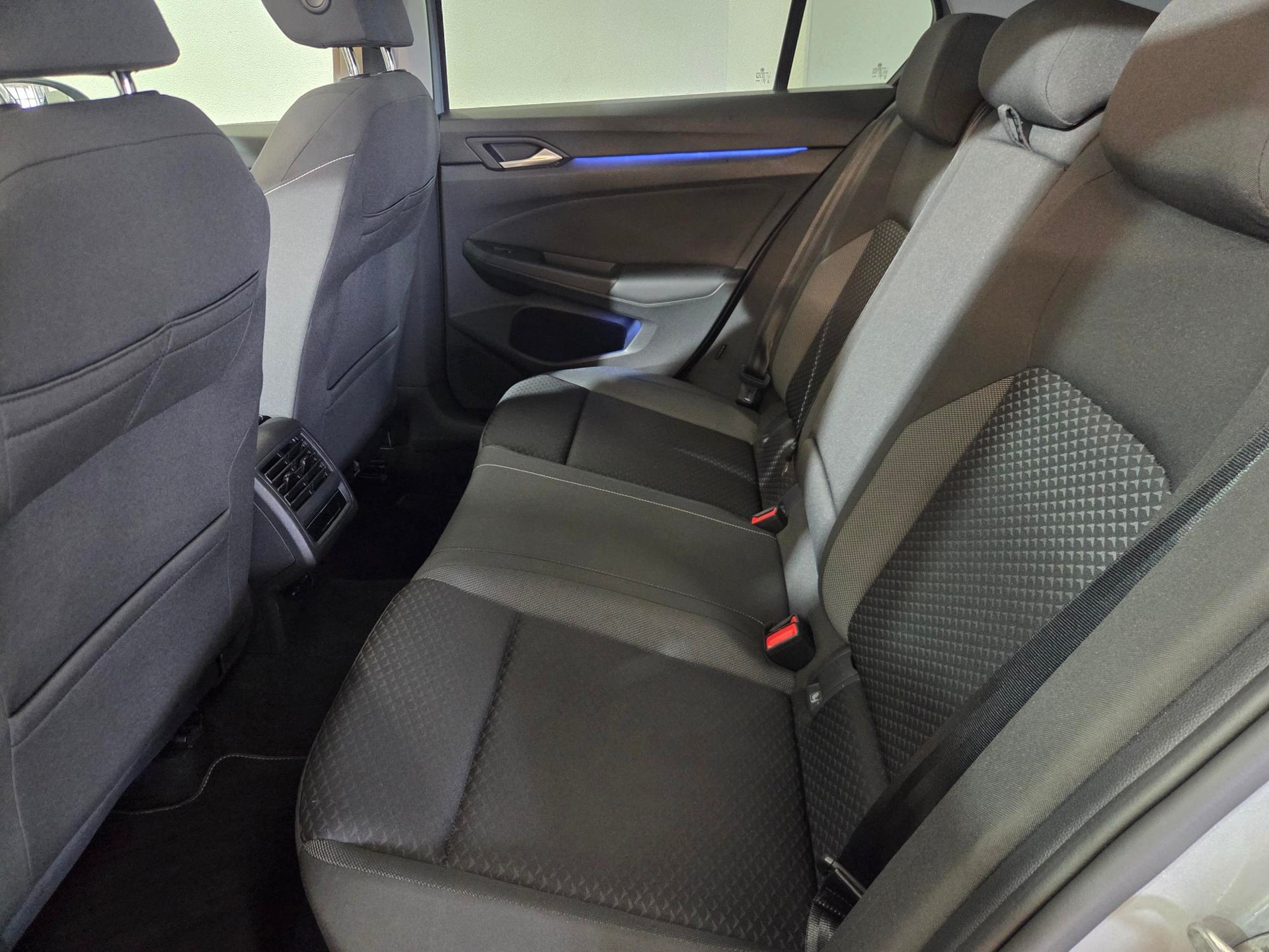 VW Golf 2.0 TDI Style DSG-image-9