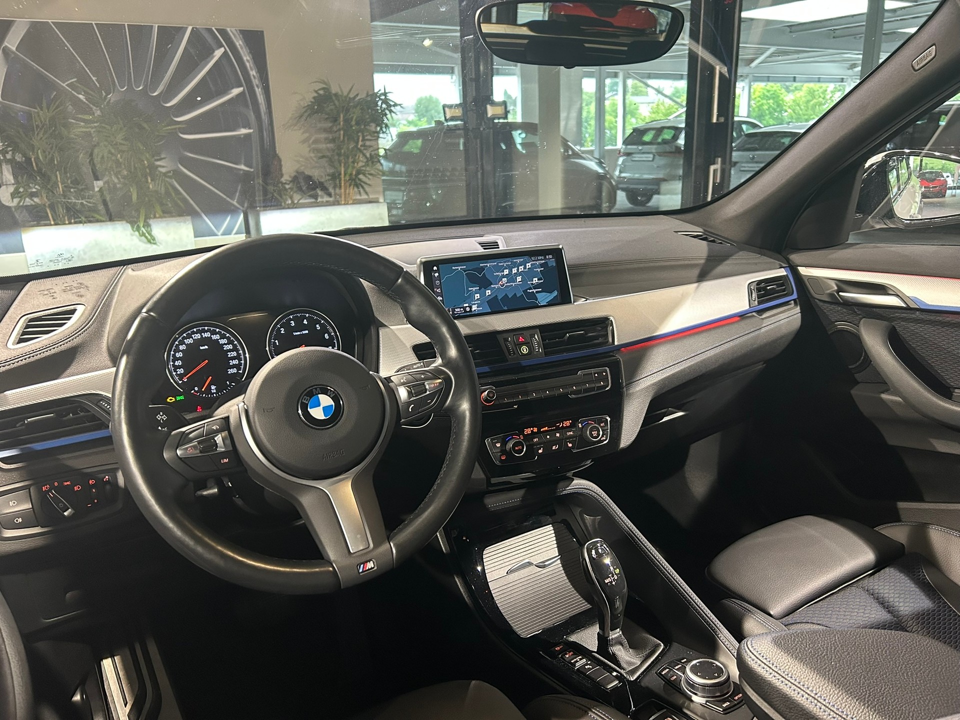 BMW X1 sDrive 18i Steptronic M Sport DSK-image-25