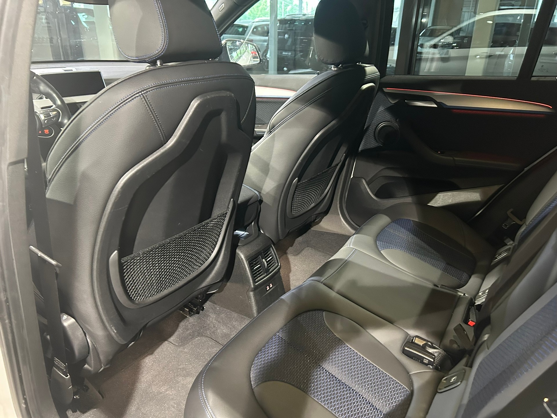 BMW X1 sDrive 18i Steptronic M Sport DSK-image-28