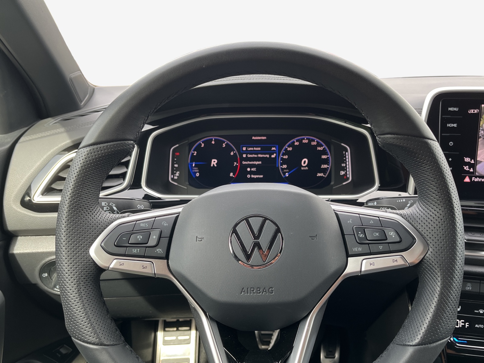 VW T-Roc 2.0 TSI R-Line DSG 4Motion-image-8