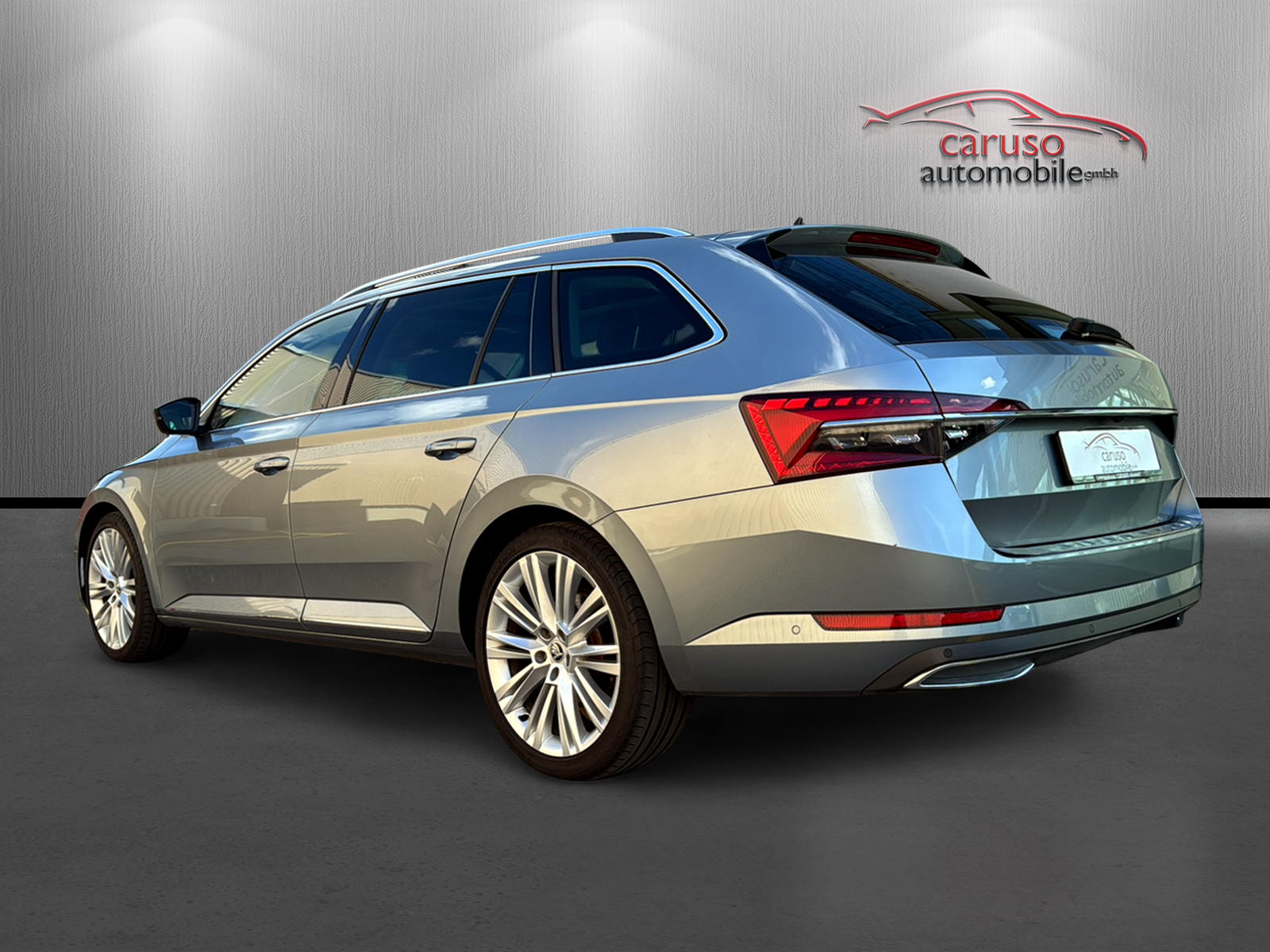 SKODA Superb 1.4 TSI L&K PHEV DSG*Anhängerkupplung*Panoramadach*-image-5