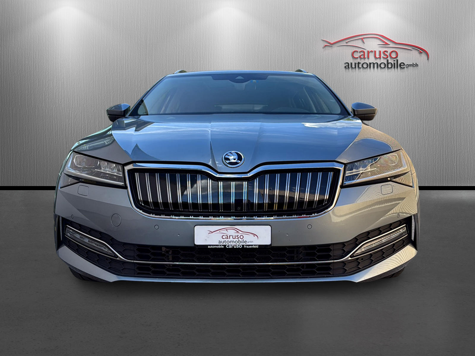 SKODA Superb 1.4 TSI L&K PHEV DSG*Anhängerkupplung*Panoramadach*-image-1