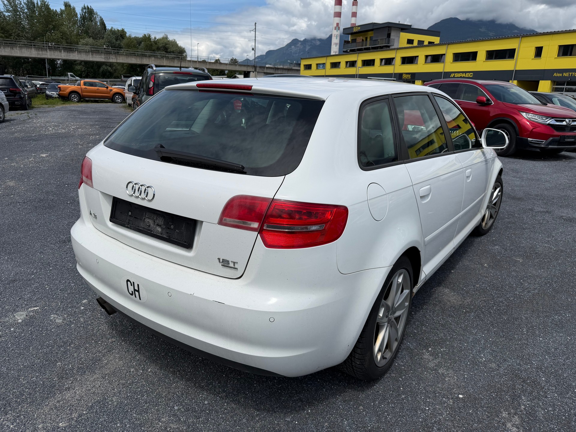 AUDI A3 Sportback 1.8 TFSI Ambition quattro-image-4