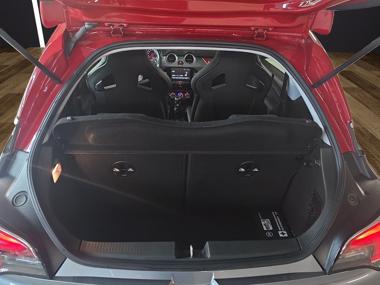 OPEL Adam 1.4 Turbo ROCKS S-image-19