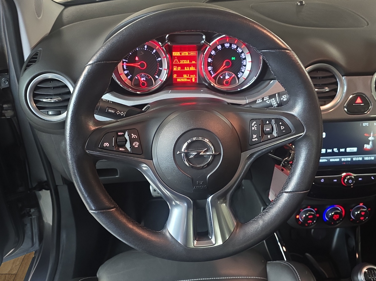 OPEL Adam 1.4 Turbo ROCKS S-image-11