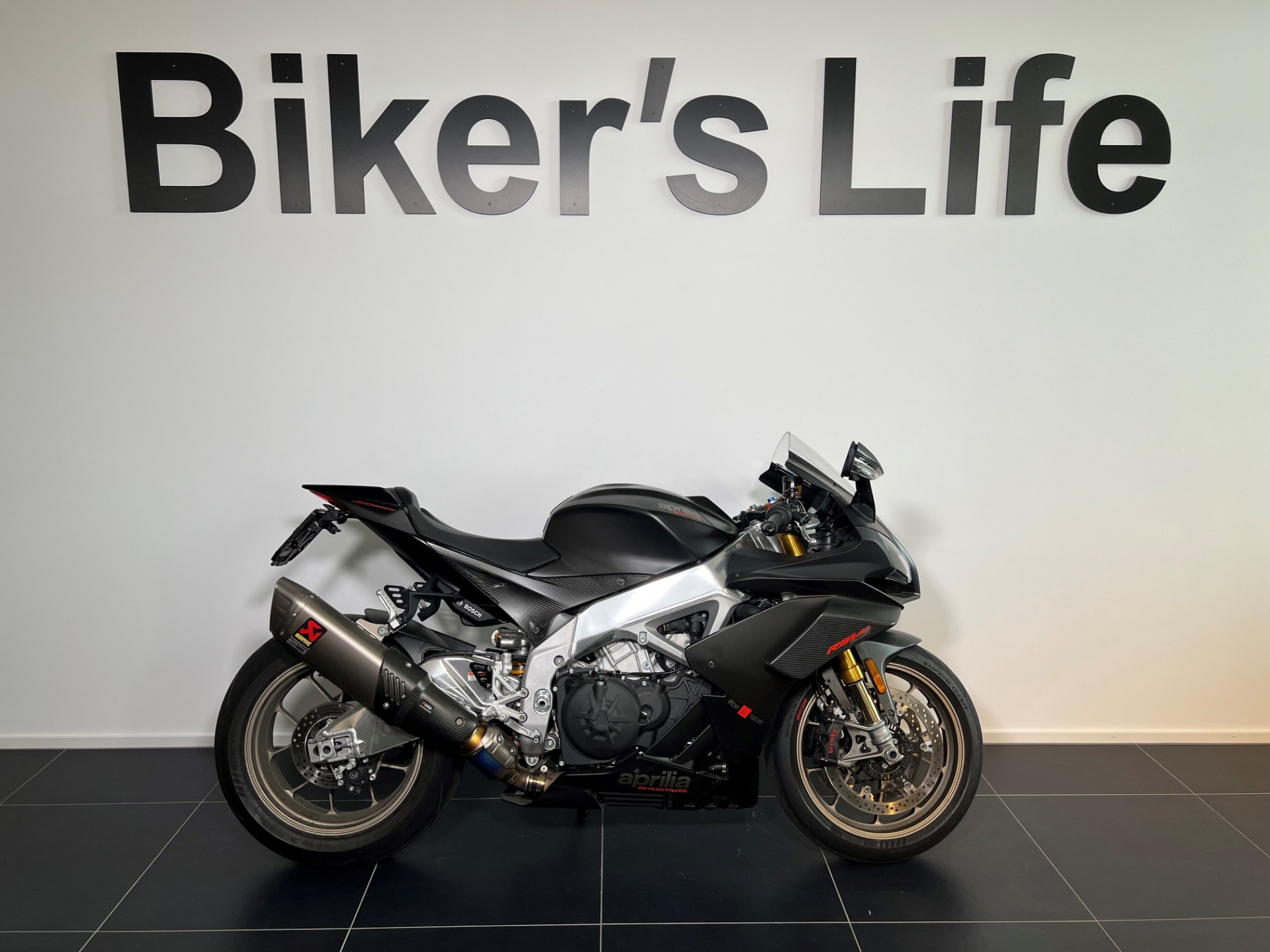APRILIA RSV4 1100 RF-image-0