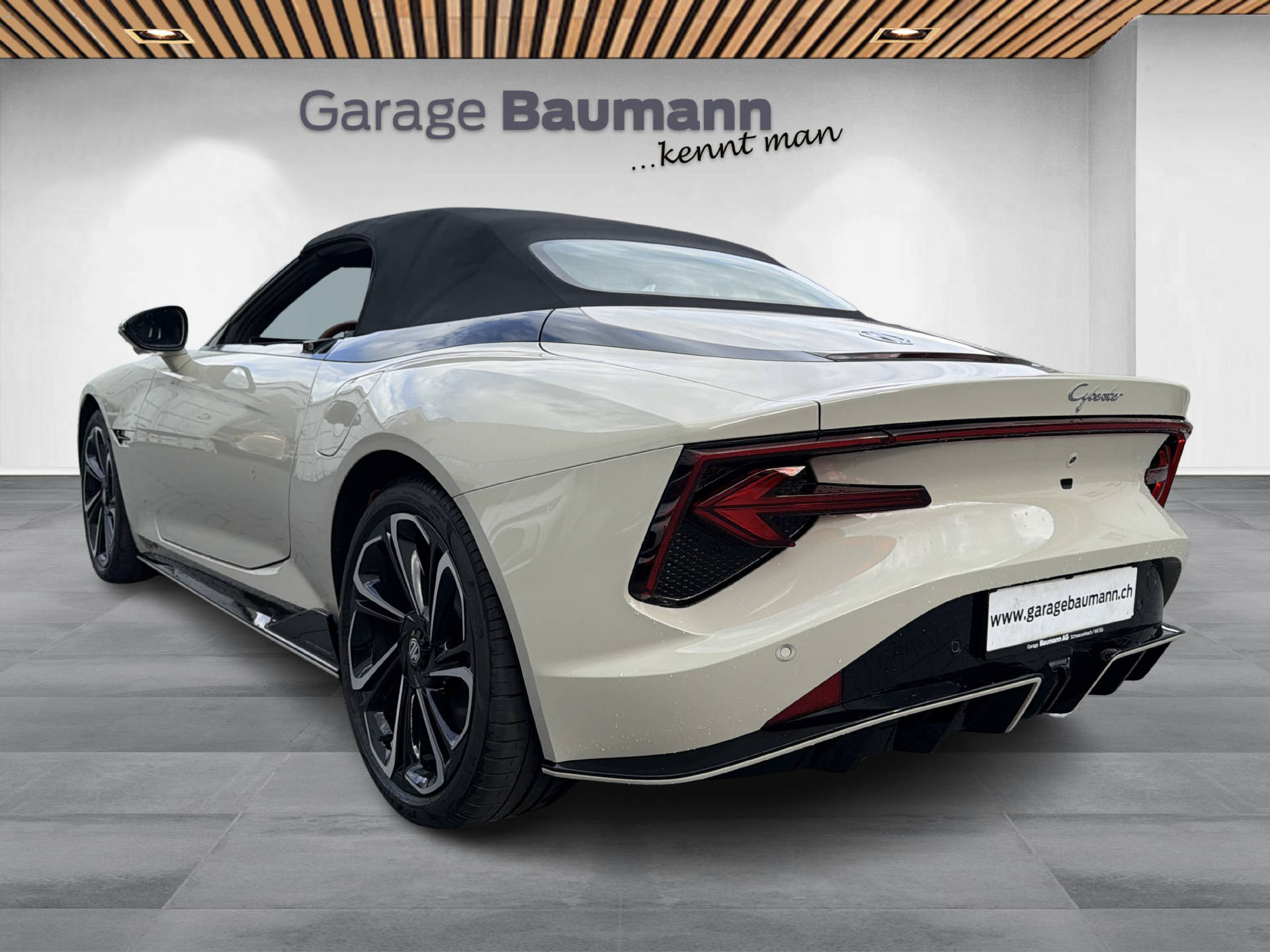 MG Cyberster 77kWh 4WD-showroom-element-3