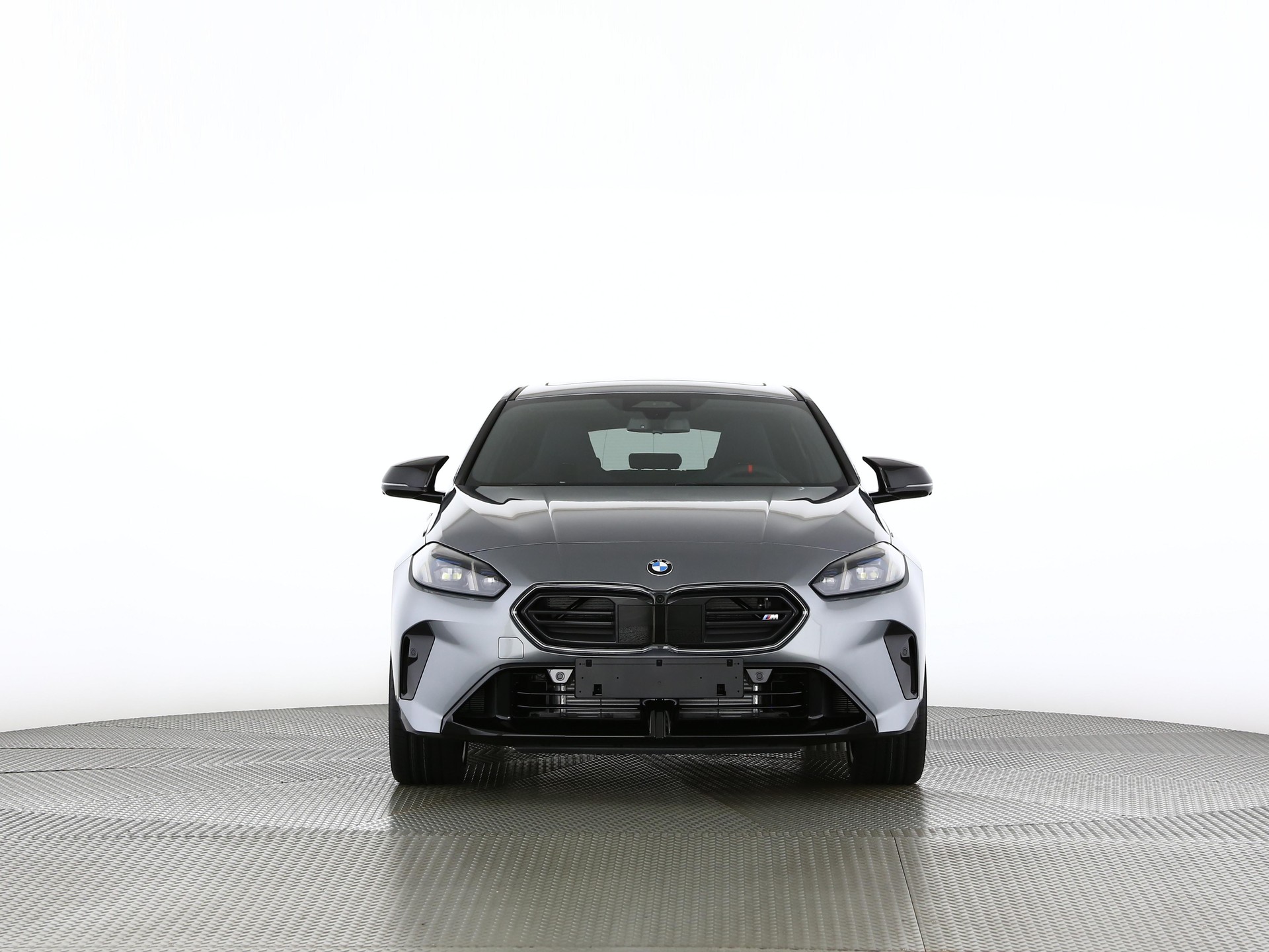 BMW M135i xDrive-image-4