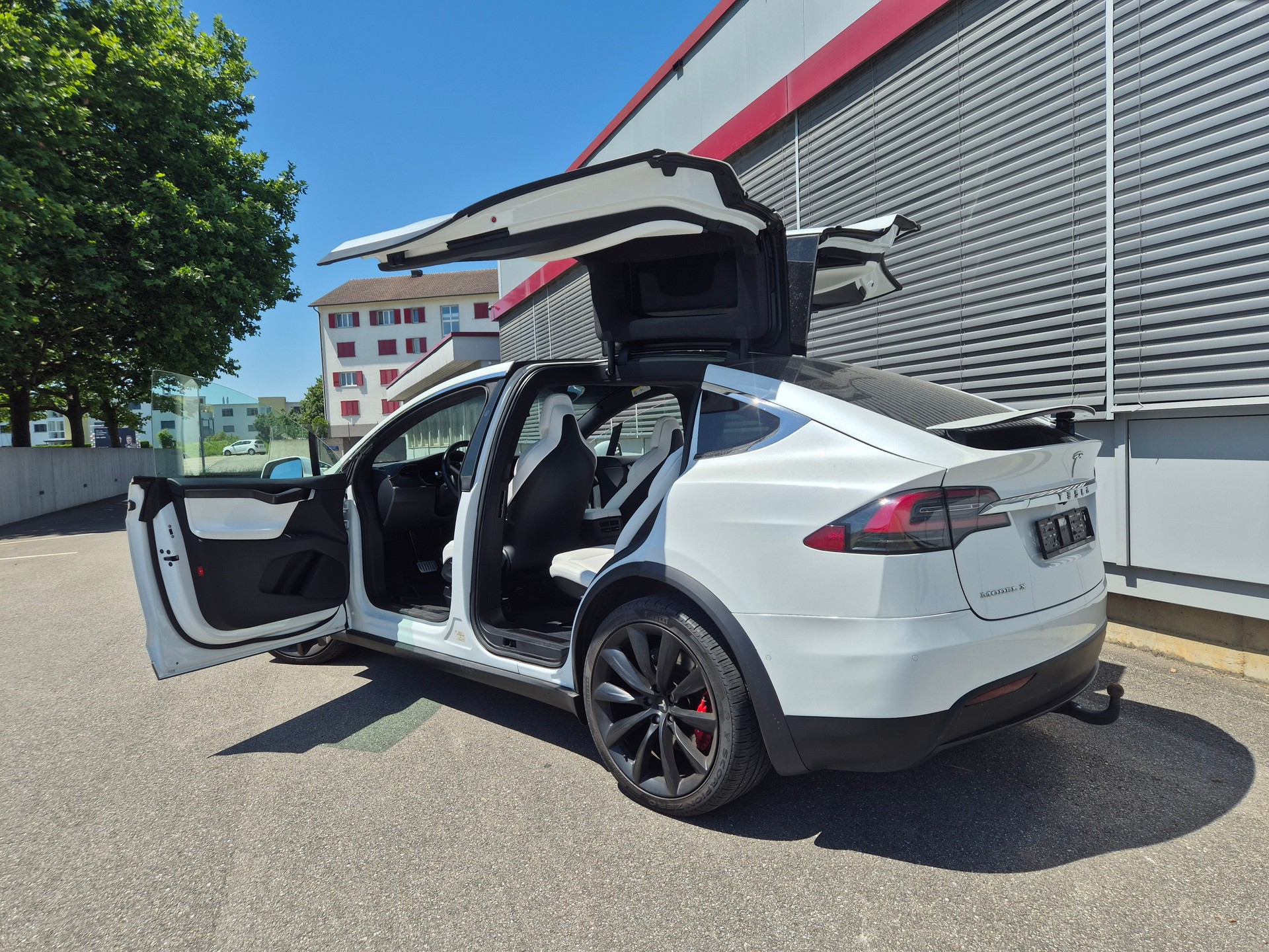 TESLA Model X 100 D Performance --image-18