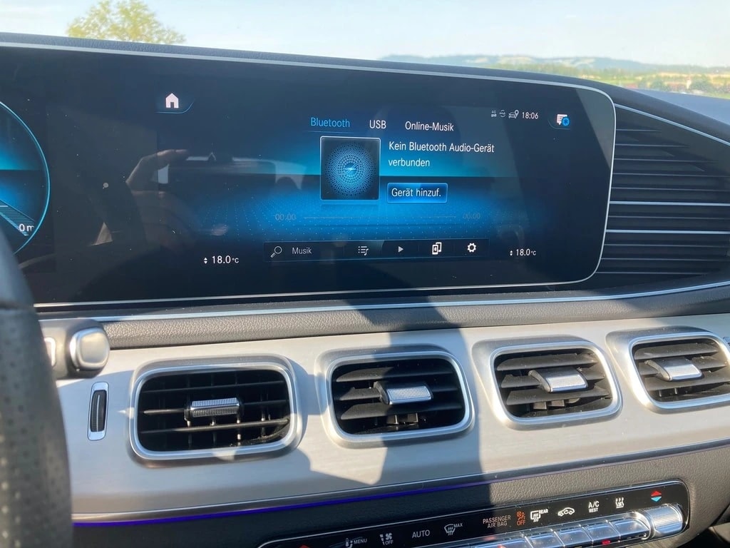 MERCEDES-BENZ GLE 350 e 4Matic AMG Line 9G-Tronic-image-9