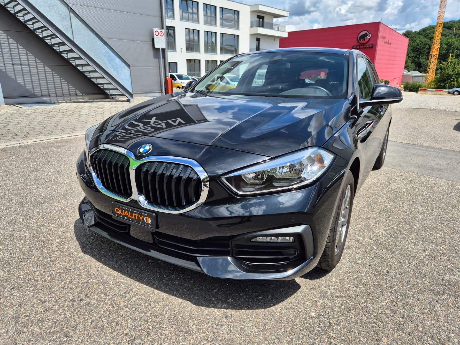 BMW 118i Essential Edition Steptronic