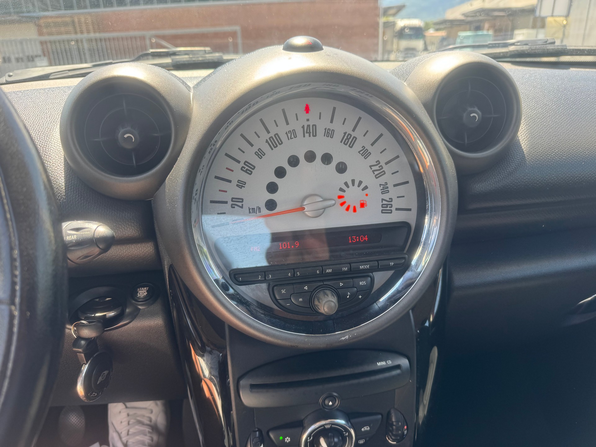 MINI Countryman One FWD-image-15