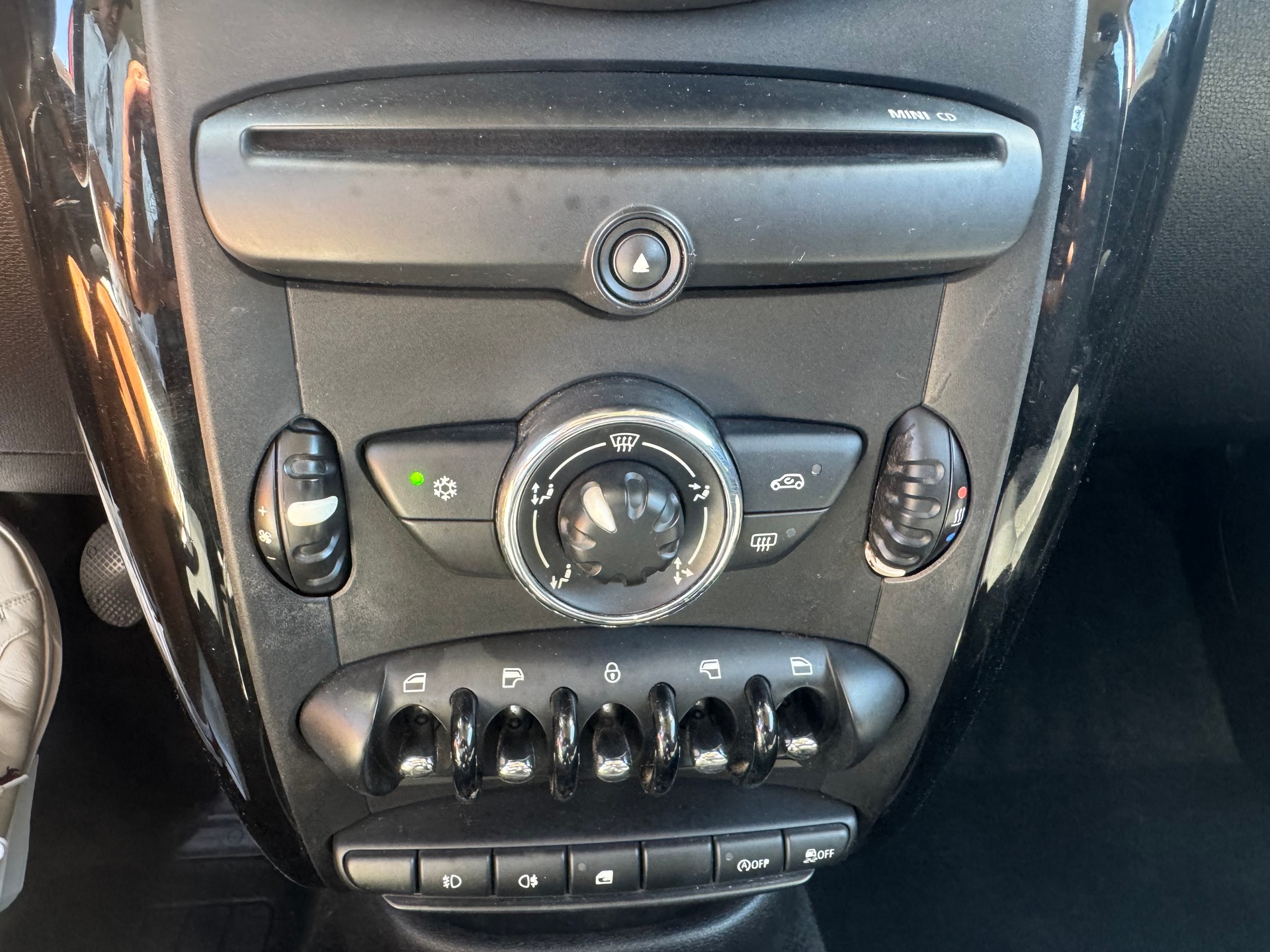 MINI Countryman One FWD-image-17
