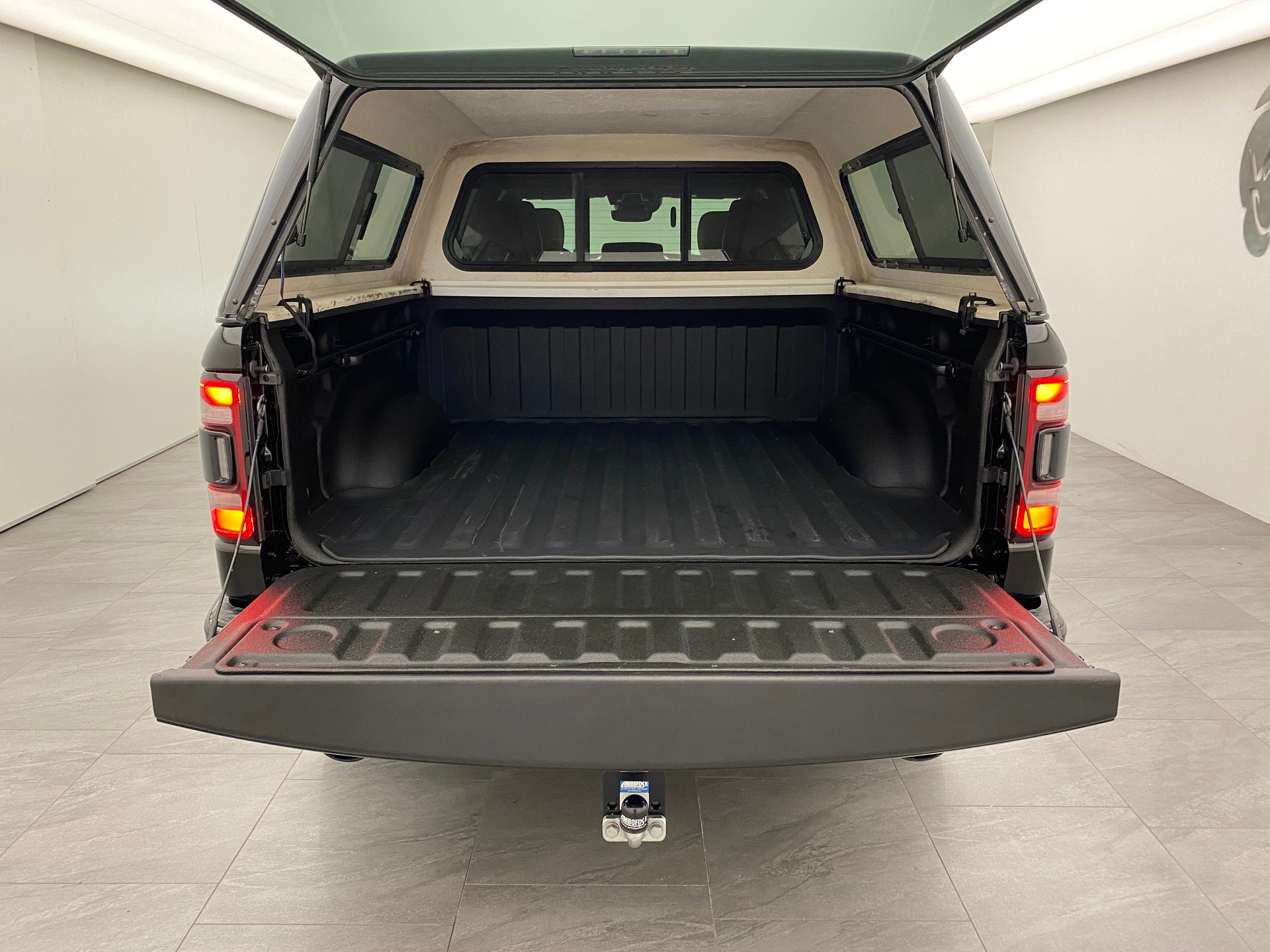 DODGE Ram 1500 V8 5.7 Laramie sport Crew Cab-image-15