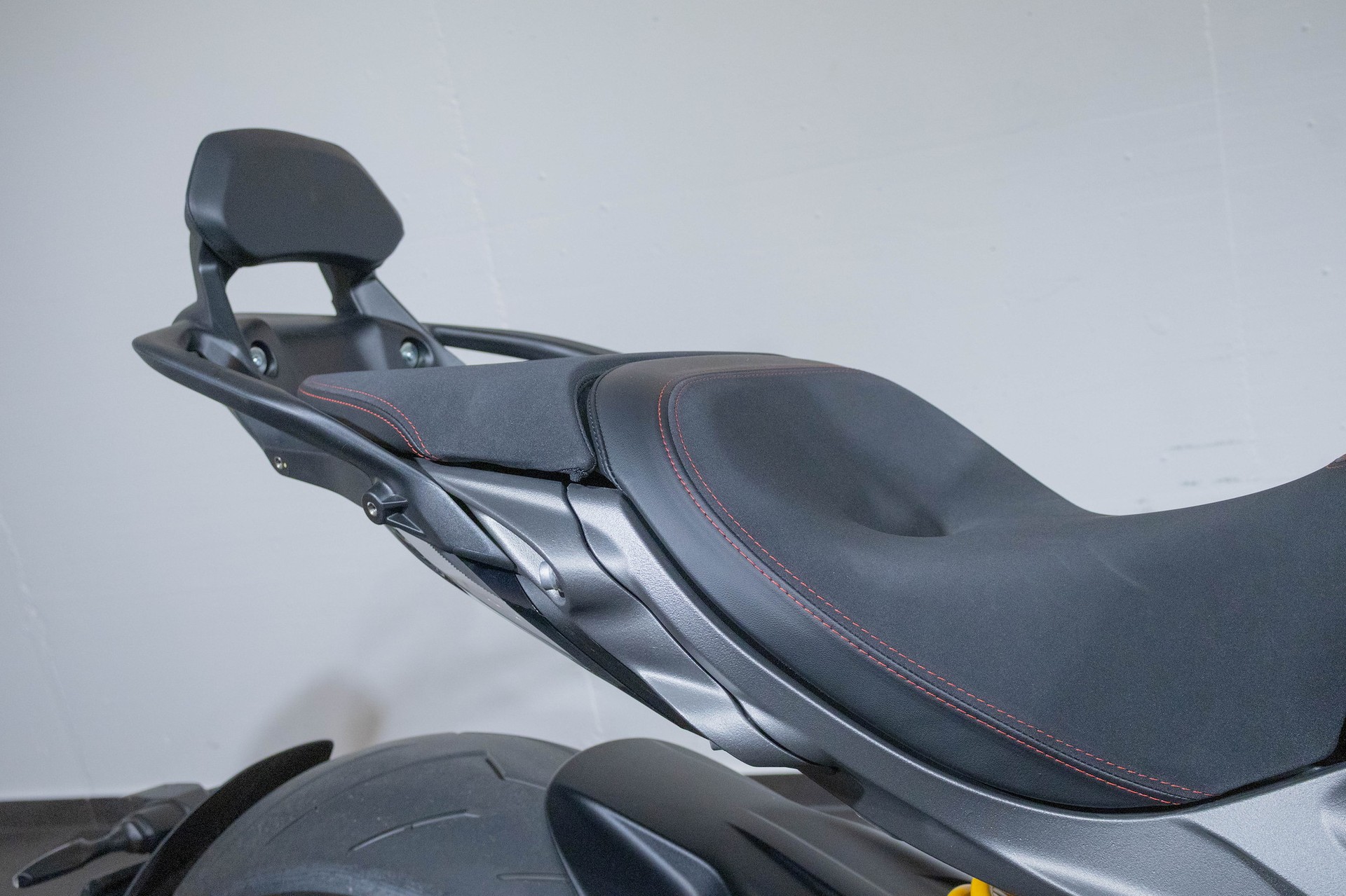 DUCATI X Diavel V4-image-12