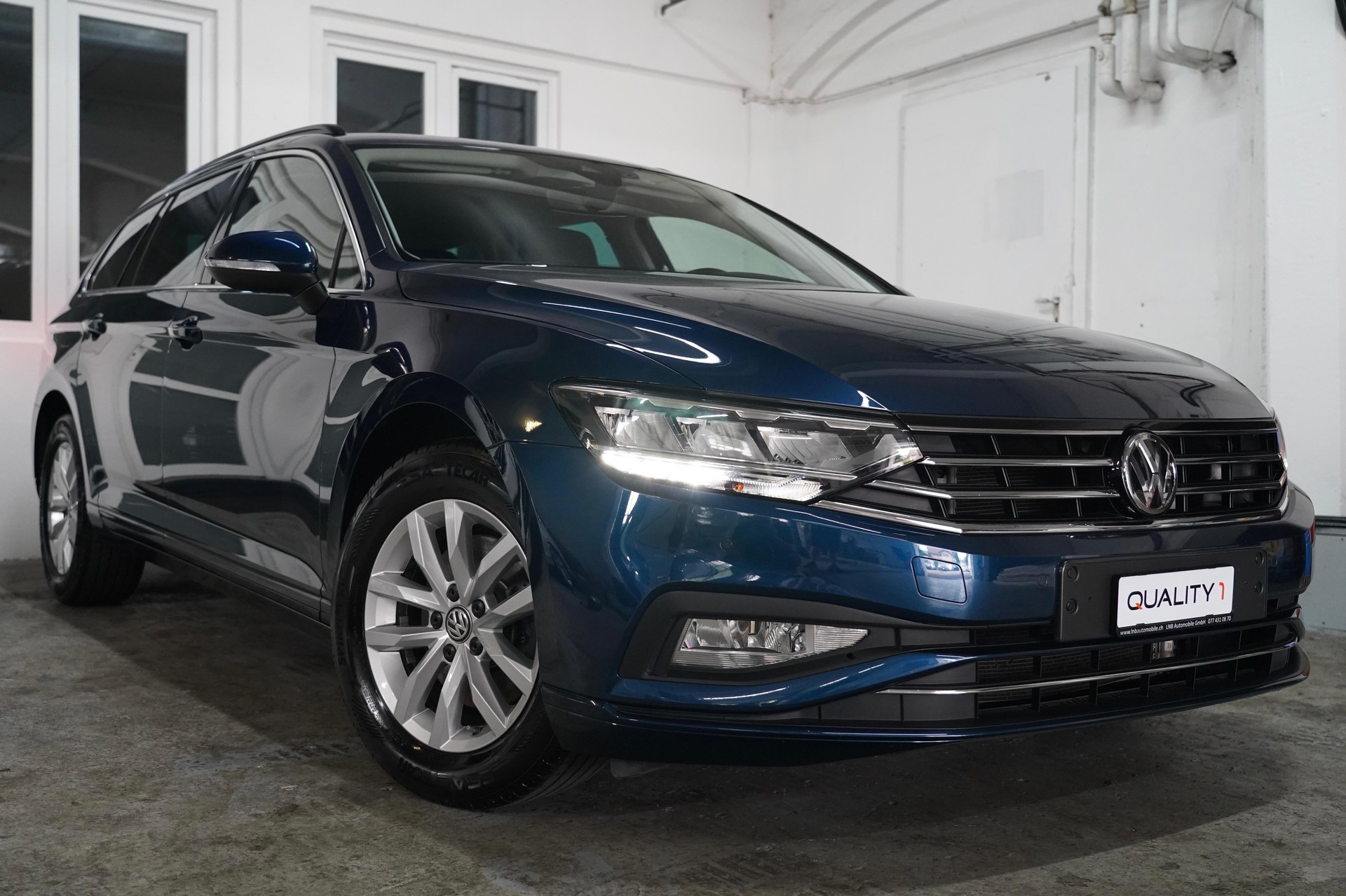 VW Passat Variant 1.5 TSI EVO Business DSG-showroom-element-1