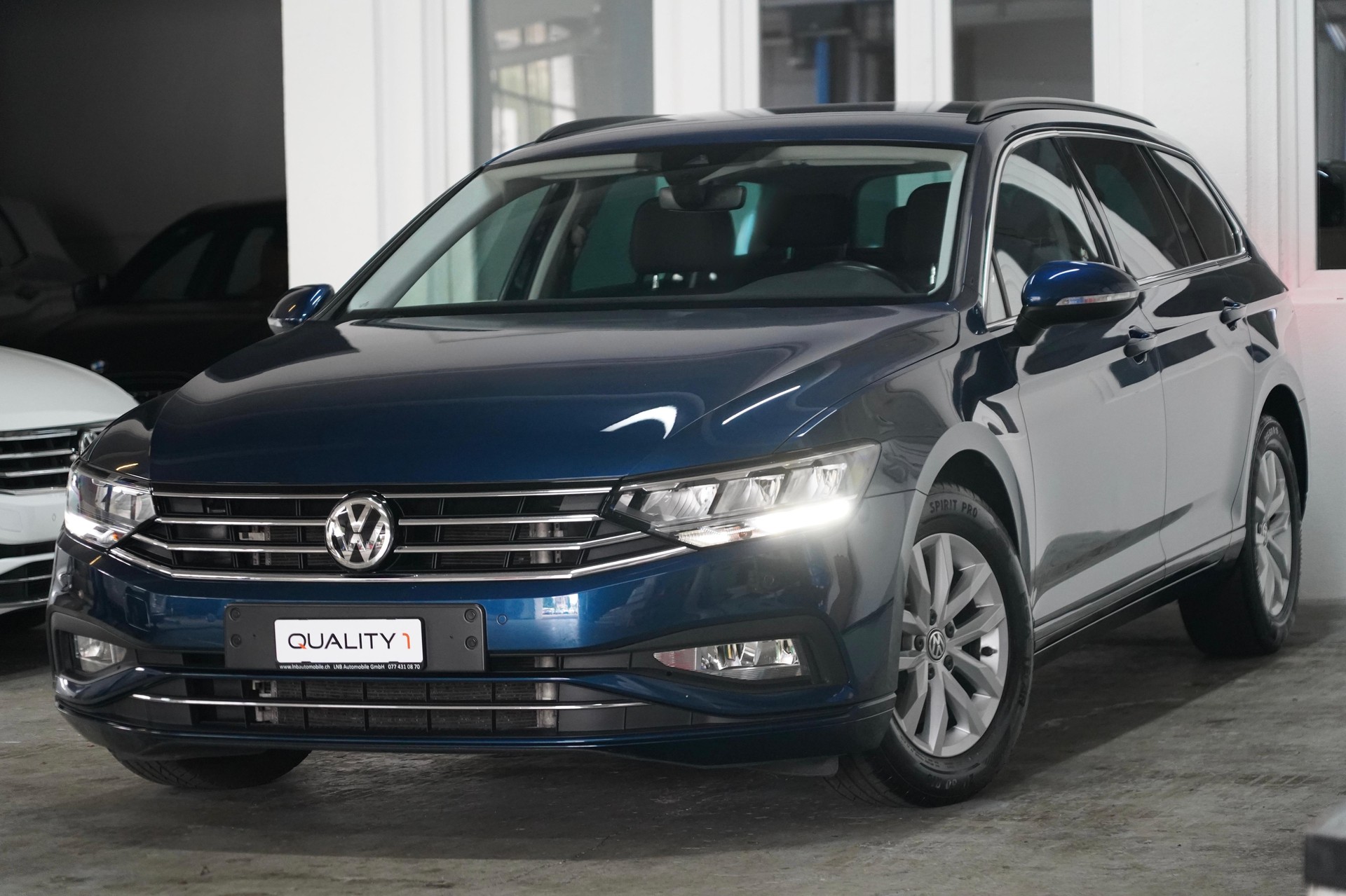 VW Passat Variant 1.5 TSI EVO Business DSG-showroom-element-3