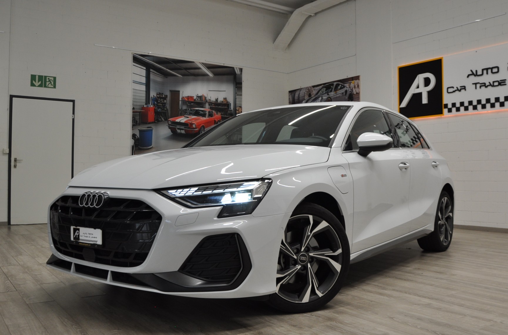 AUDI A3 Sportback 40 TFSI e advanced Attraction S-tronic-showroom-element-1