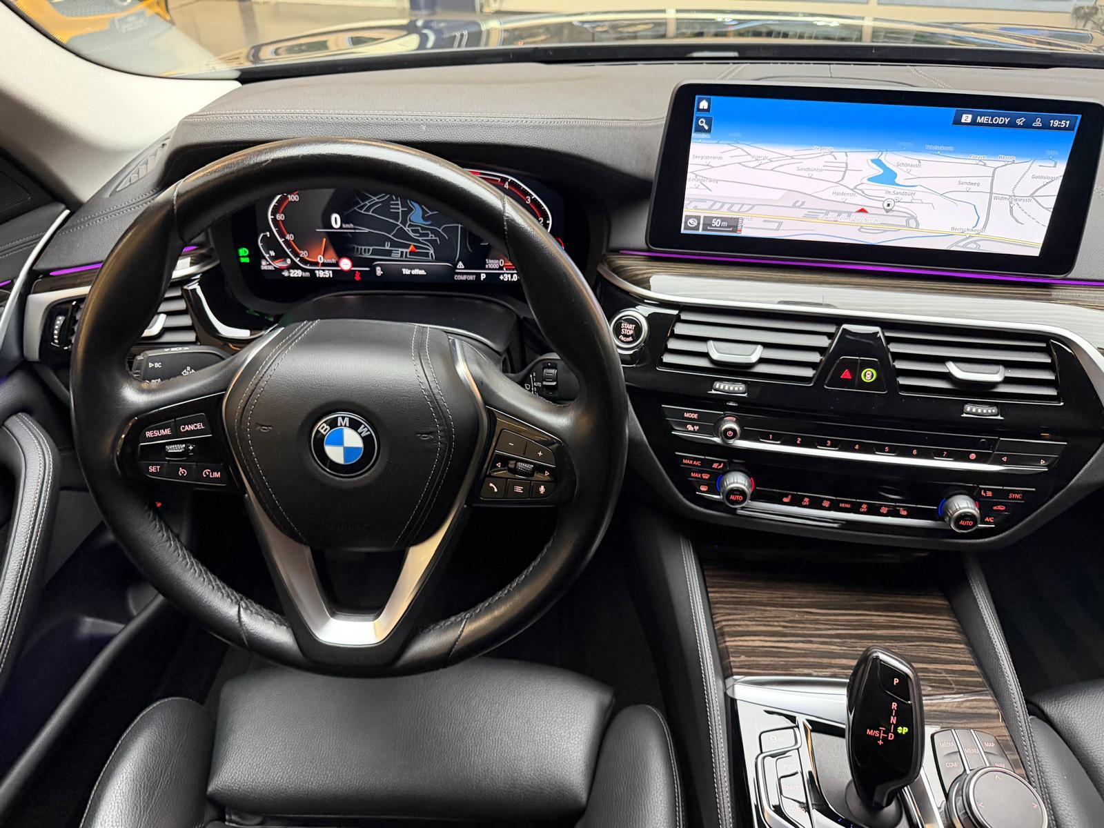 BMW 520d xDrive-image-12