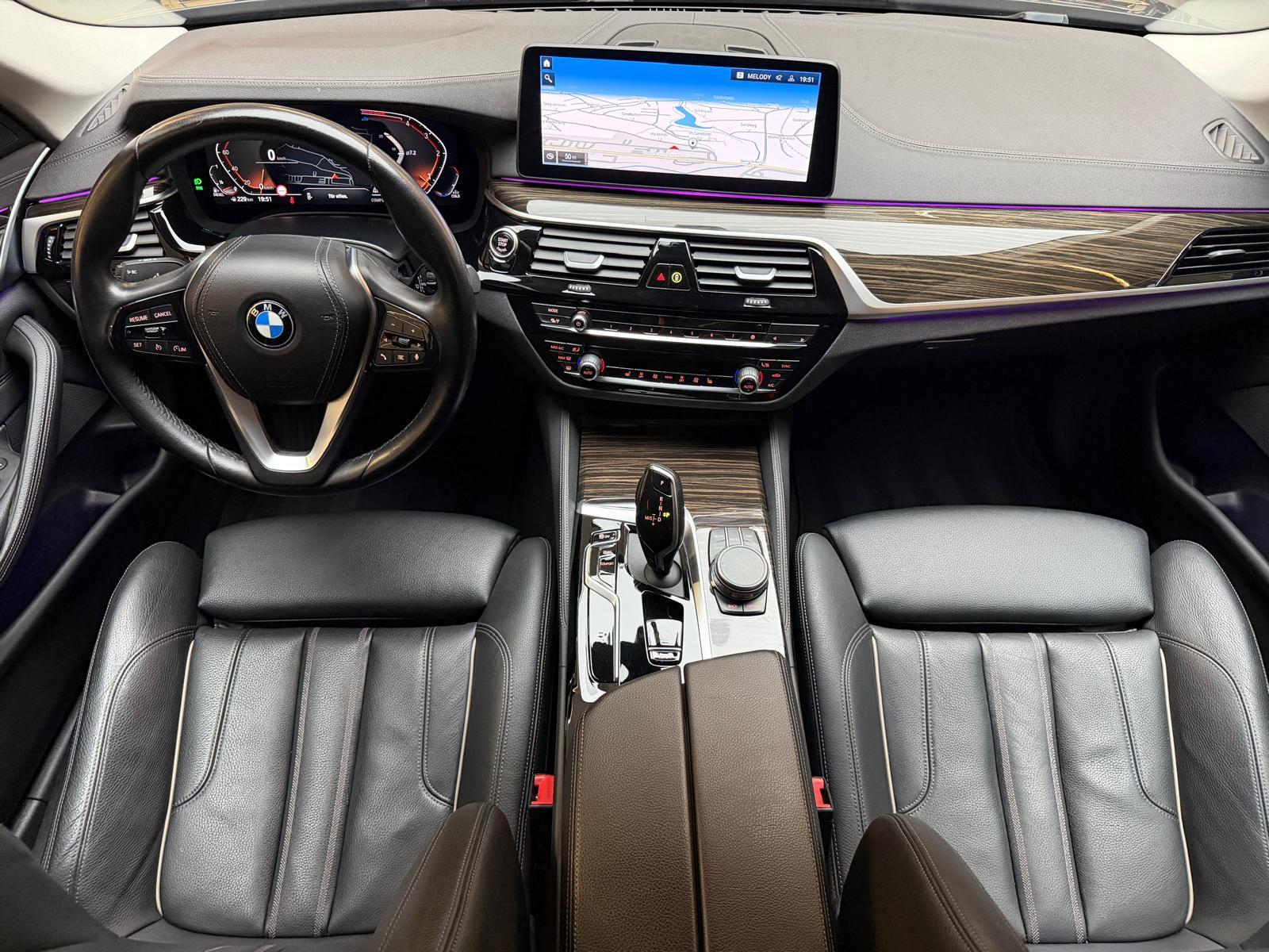 BMW 520d xDrive-image-11