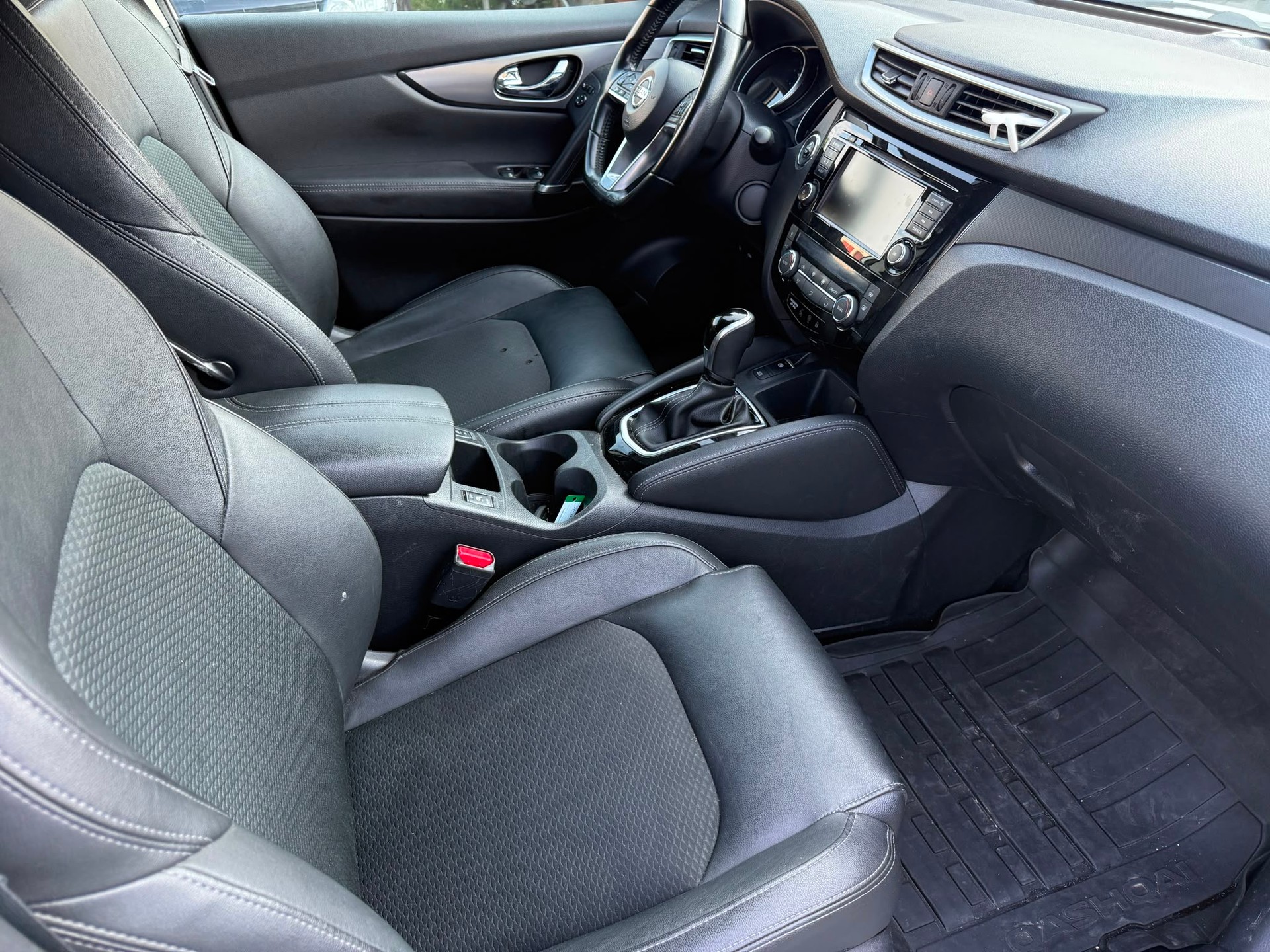NISSAN Qashqai 1.7 dCi tekna Xtronic ALL-MODE 4x4-image-21