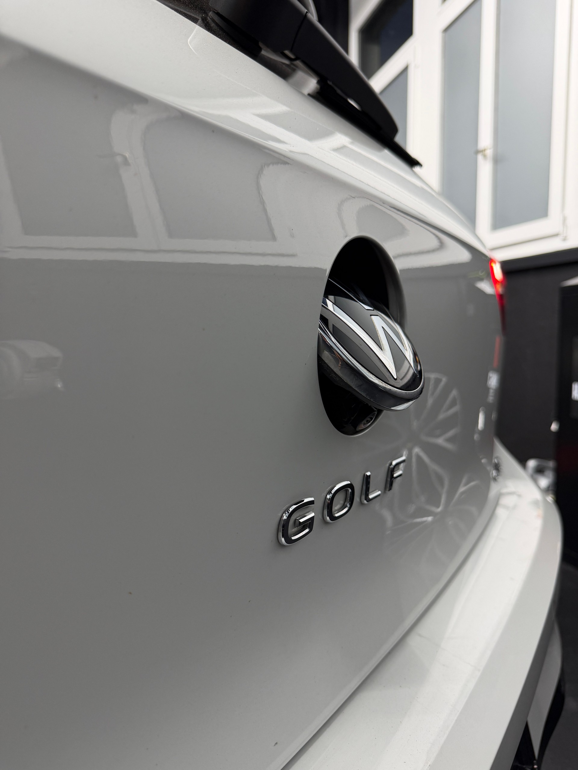 VW Golf 1.5 eTSI mHEV ACT R-Line DSG-image-9