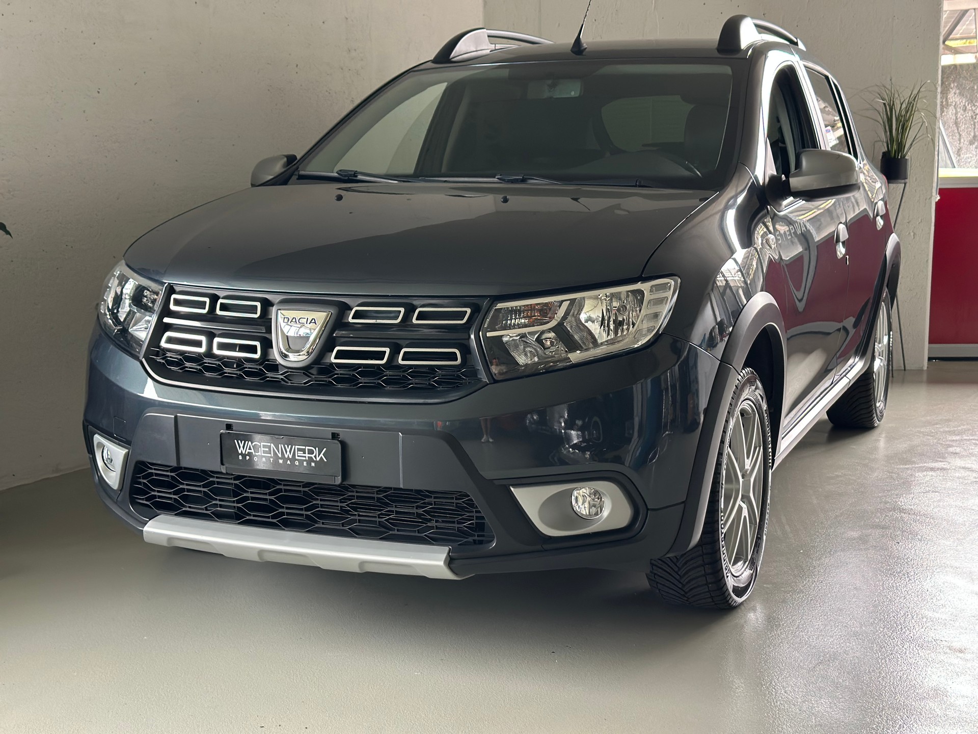 DACIA Sandero Tce 90 Stepway Automatic-showroom-element-2