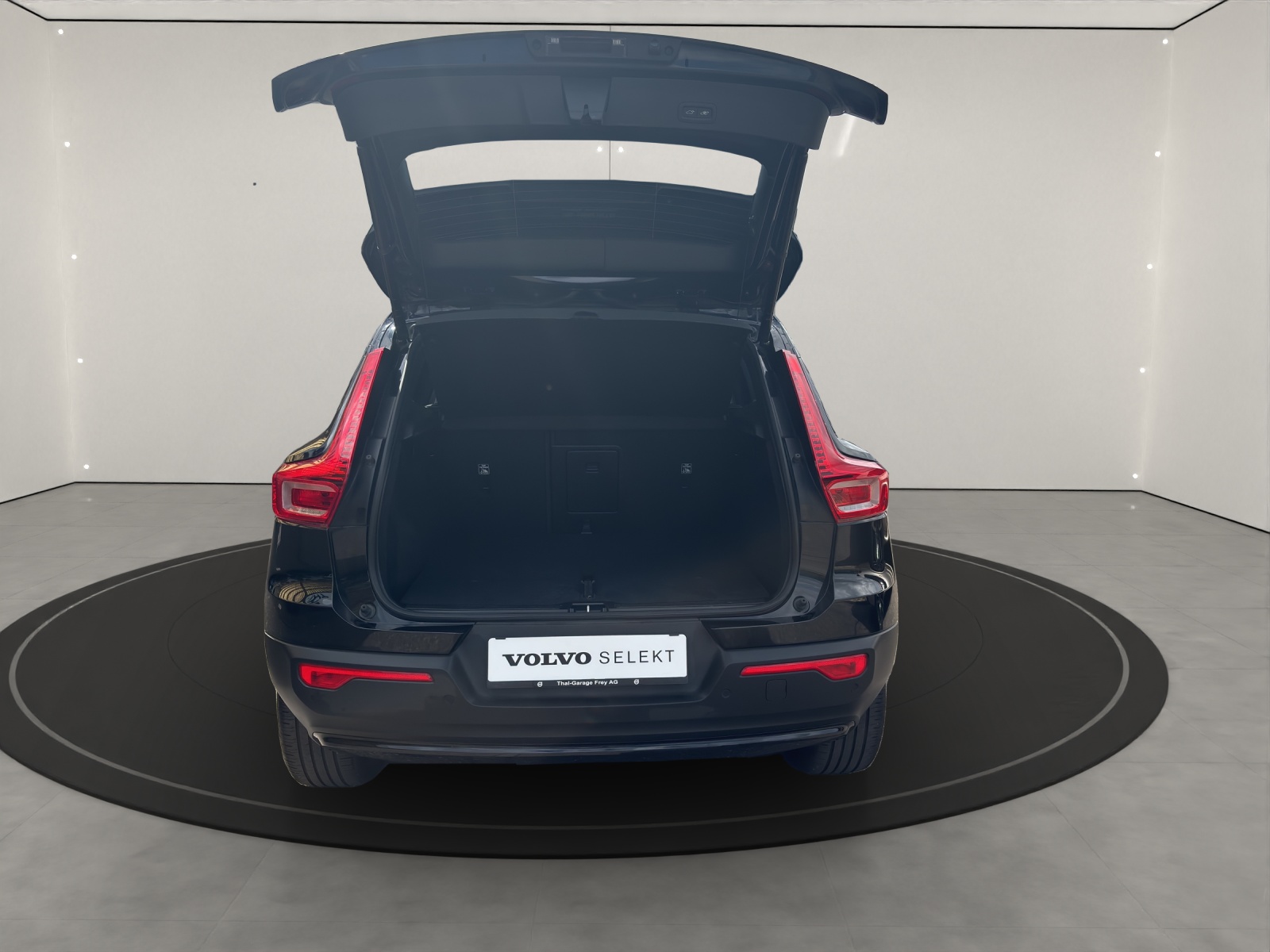 VOLVO XC40 2.0 B4 MH Plus Dark AWD-showroom-element-3