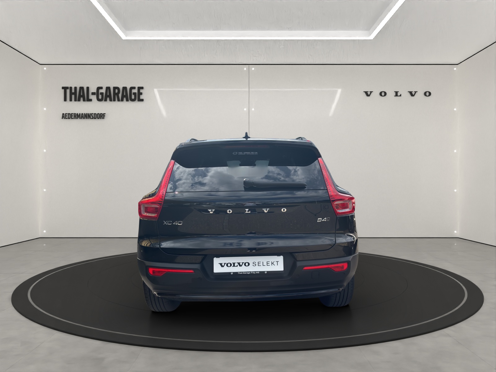 VOLVO XC40 2.0 B4 MH Plus Dark AWD-image-10