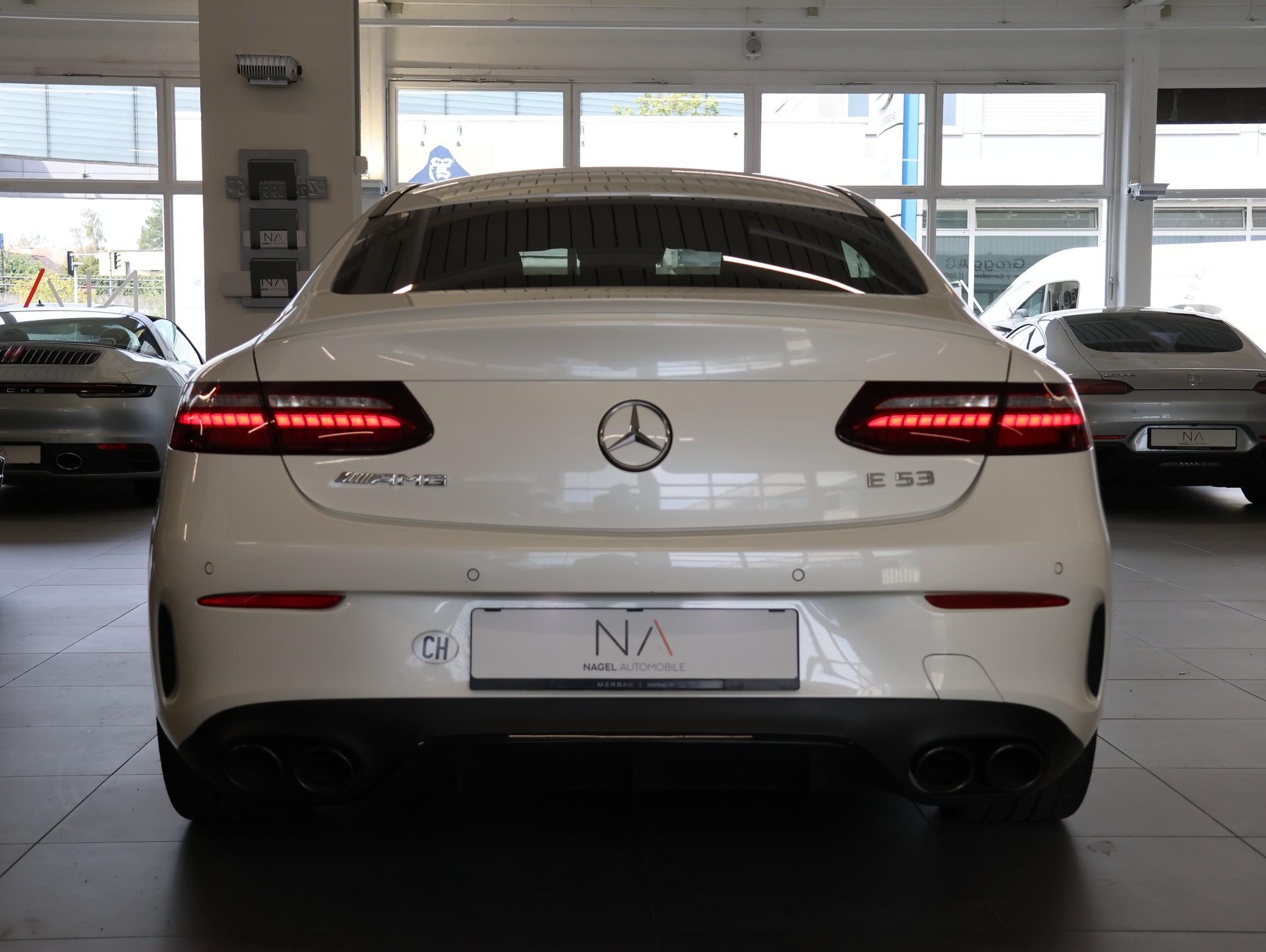 MERCEDES-BENZ E 53 Coupé AMG 4Matic+ 9G-Speedshift TCT *Panoramadach* *Burmester* *360 Kamera*-image-4