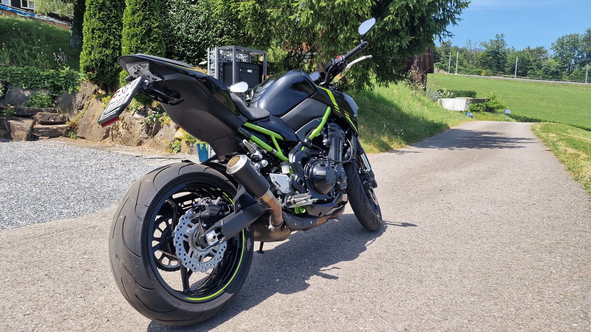 KAWASAKI Z 900-image-3