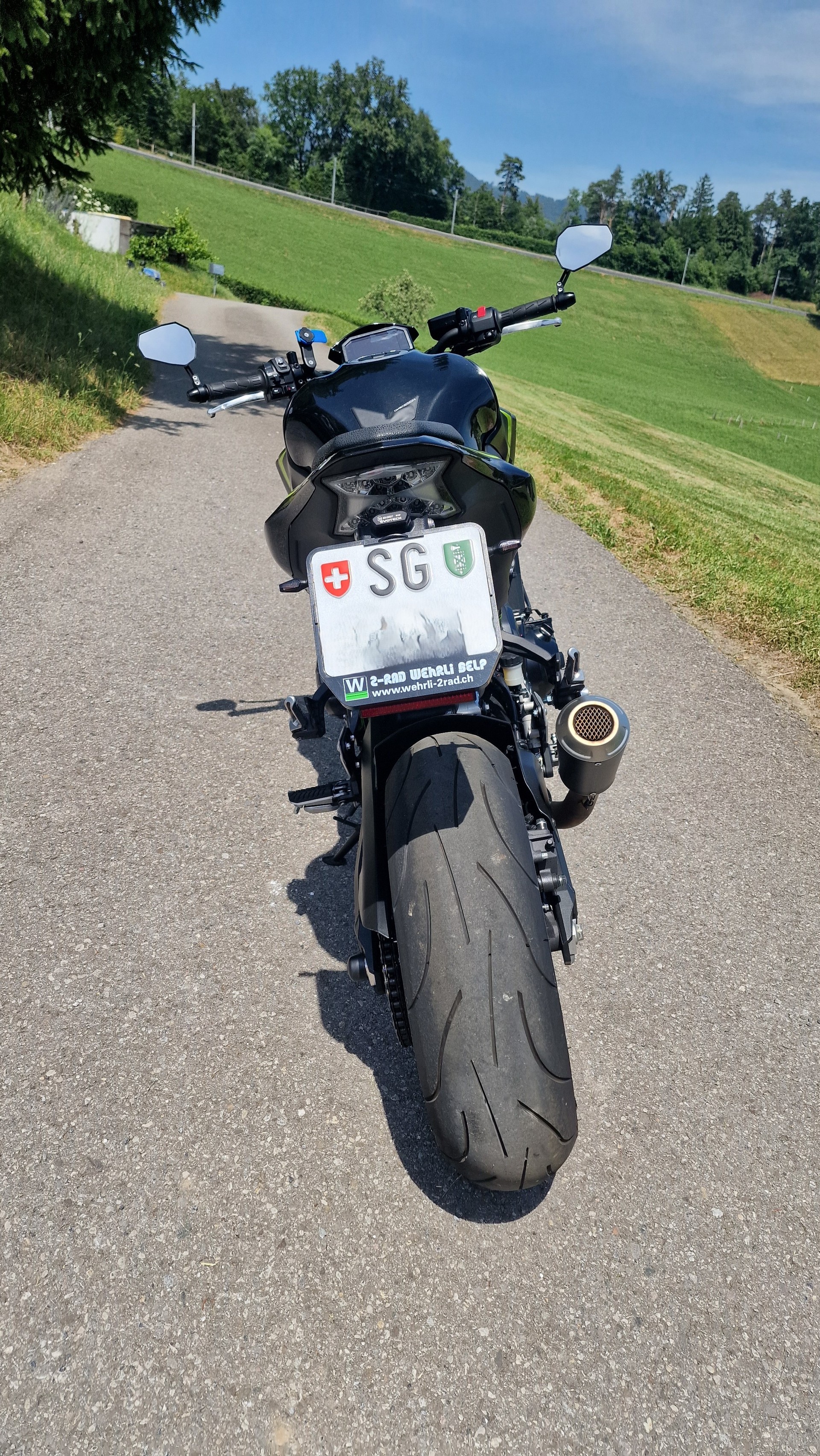 KAWASAKI Z 900-image-5