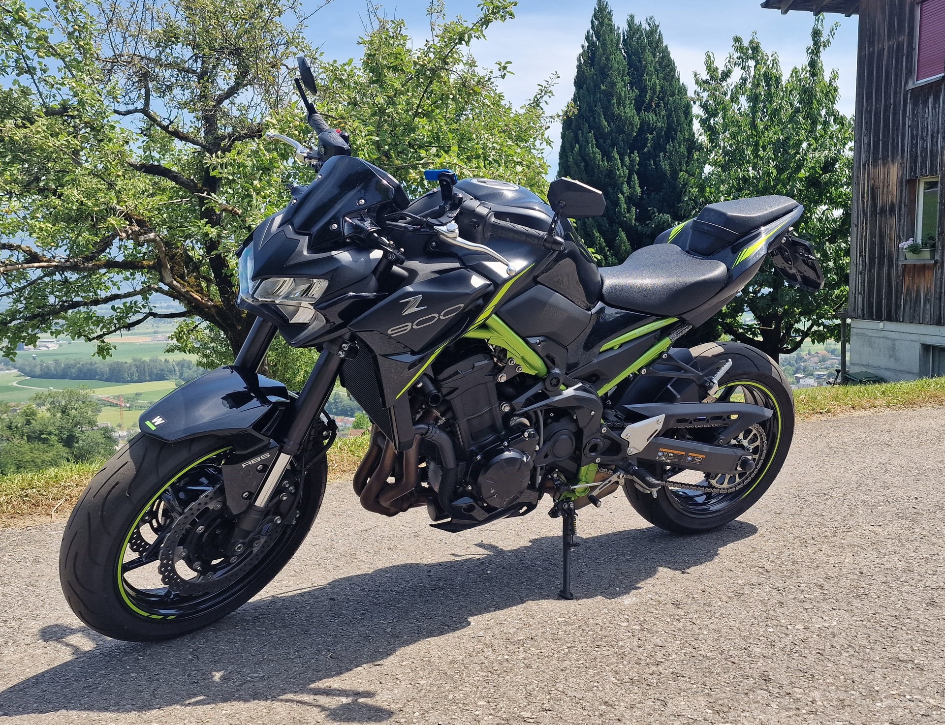 KAWASAKI Z 900-image-0