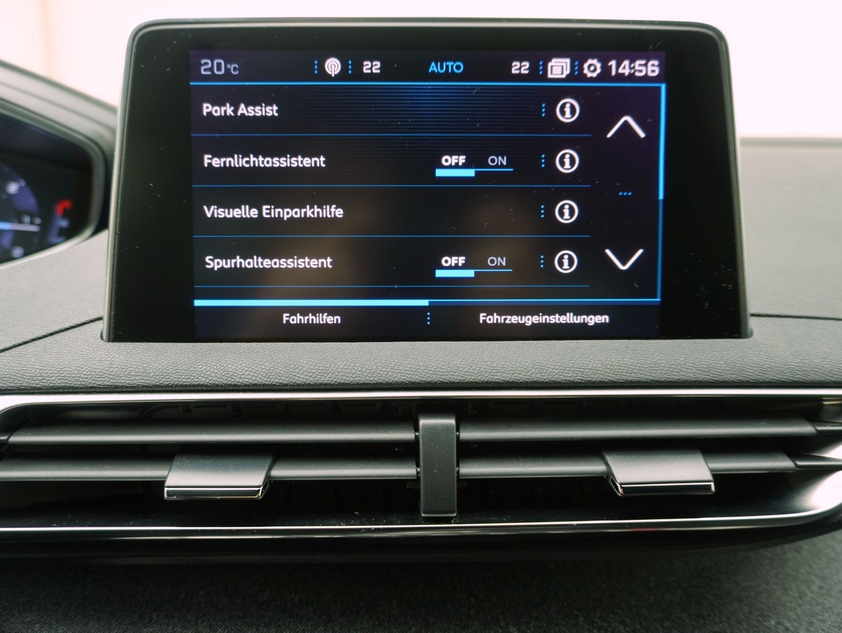 PEUGEOT 3008 1.5 BlueHDi GT Line-image-23