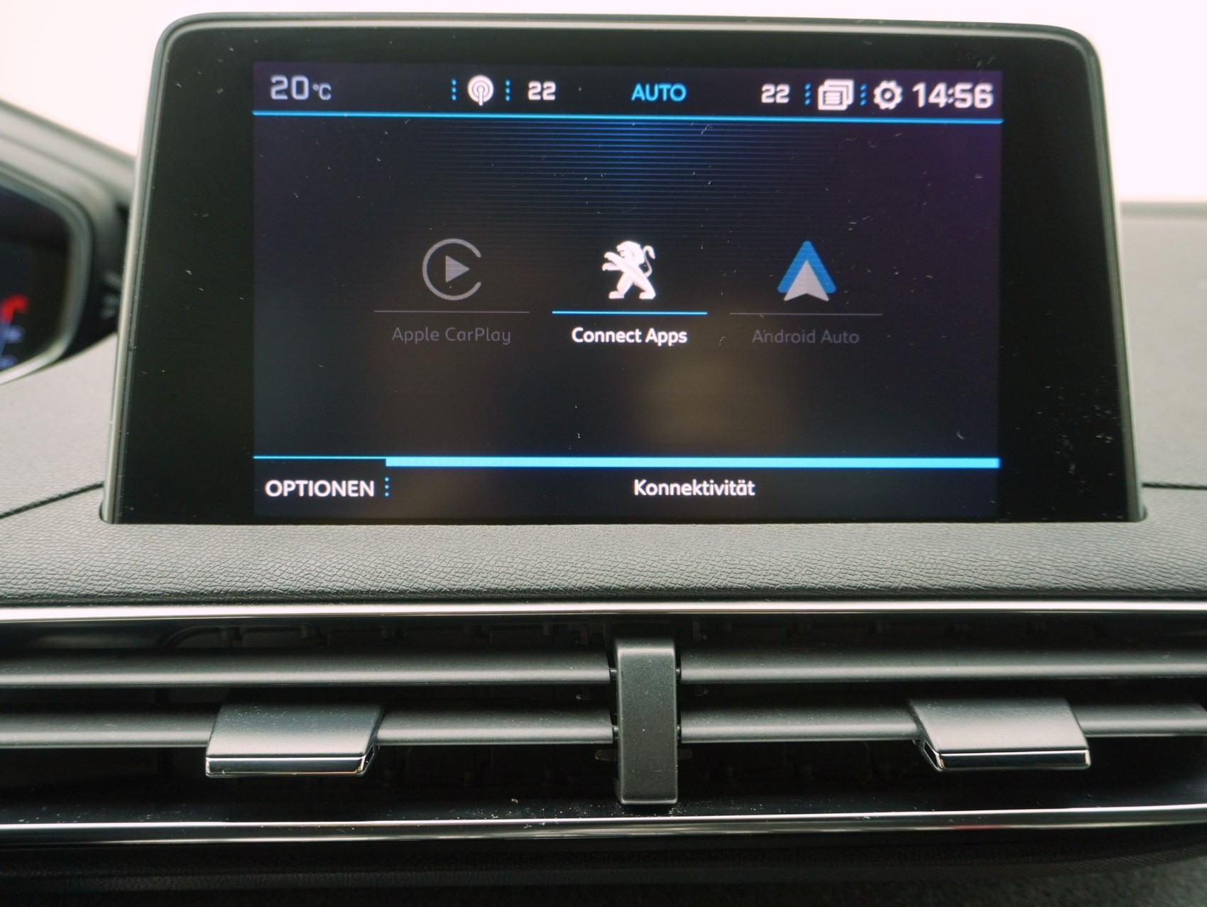PEUGEOT 3008 1.5 BlueHDi GT Line-image-22