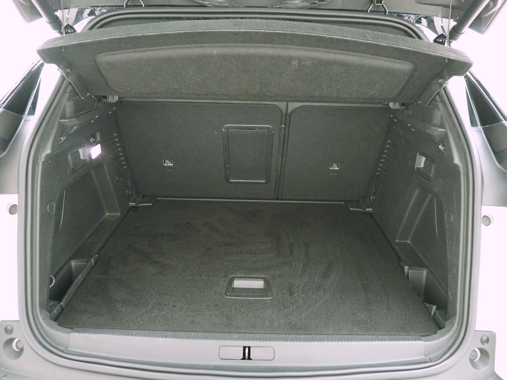 PEUGEOT 3008 1.5 BlueHDi GT Line-image-14